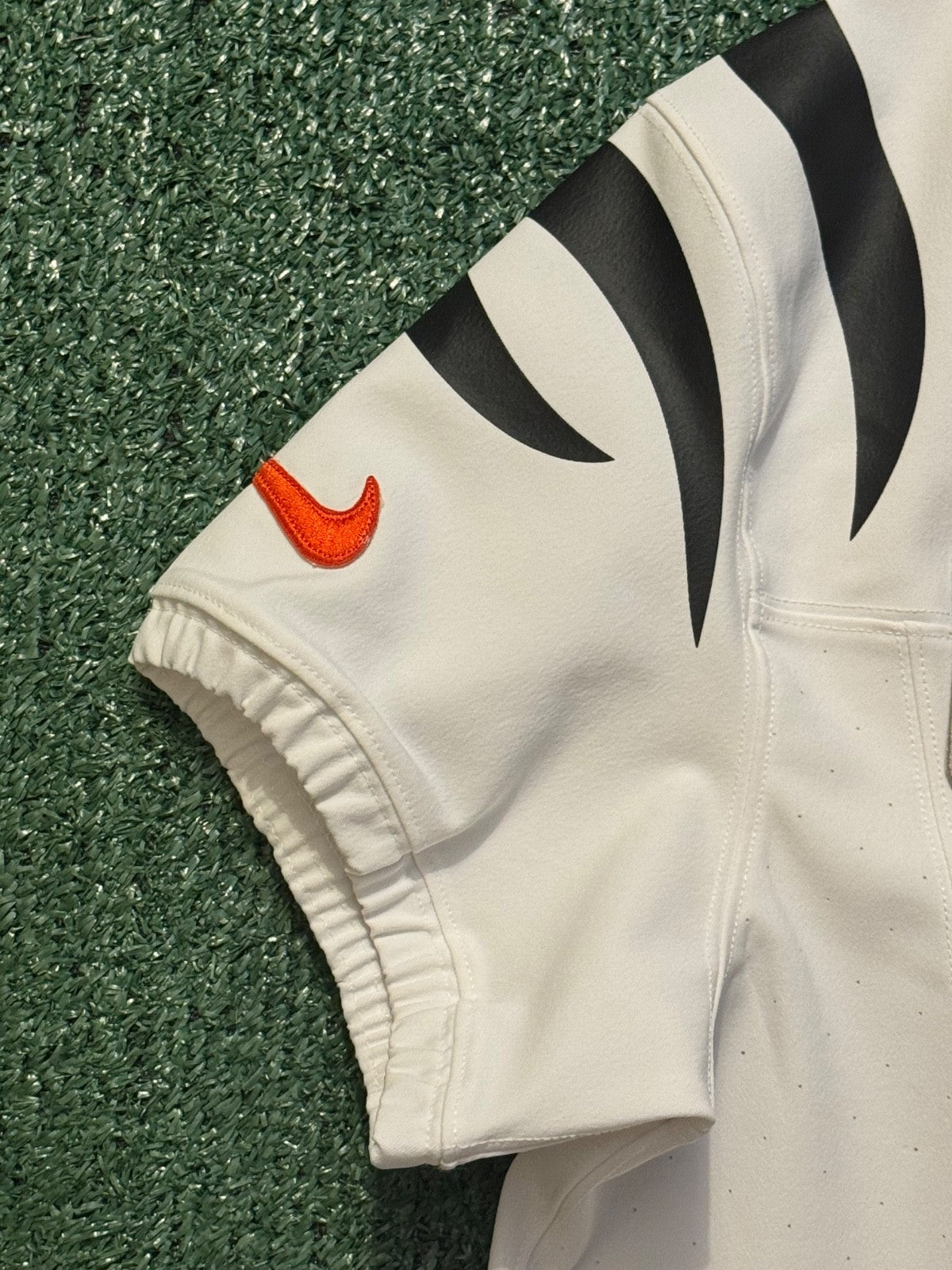 Joe Burrow Cincinnati Bengals Jersey #9 Nike Vapor FUSE Elite White Size 40 (M) NFL