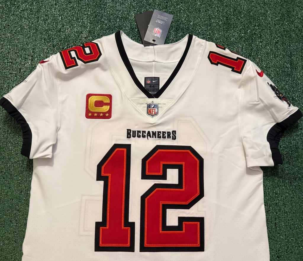 Tom Brady Tampa Bay Buccaneers Jersey #12 Nike Vapor Elite White size 44 (Large) NFL