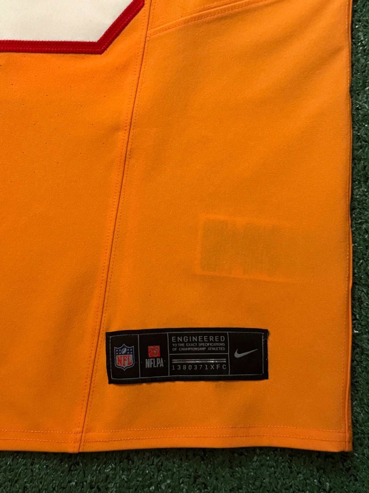 Mike Evans Tampa Bay Buccaneers Jersey #13 Nike Vapor FUSE Elite Orange Creamsicle Size 40 (Medium) NFL