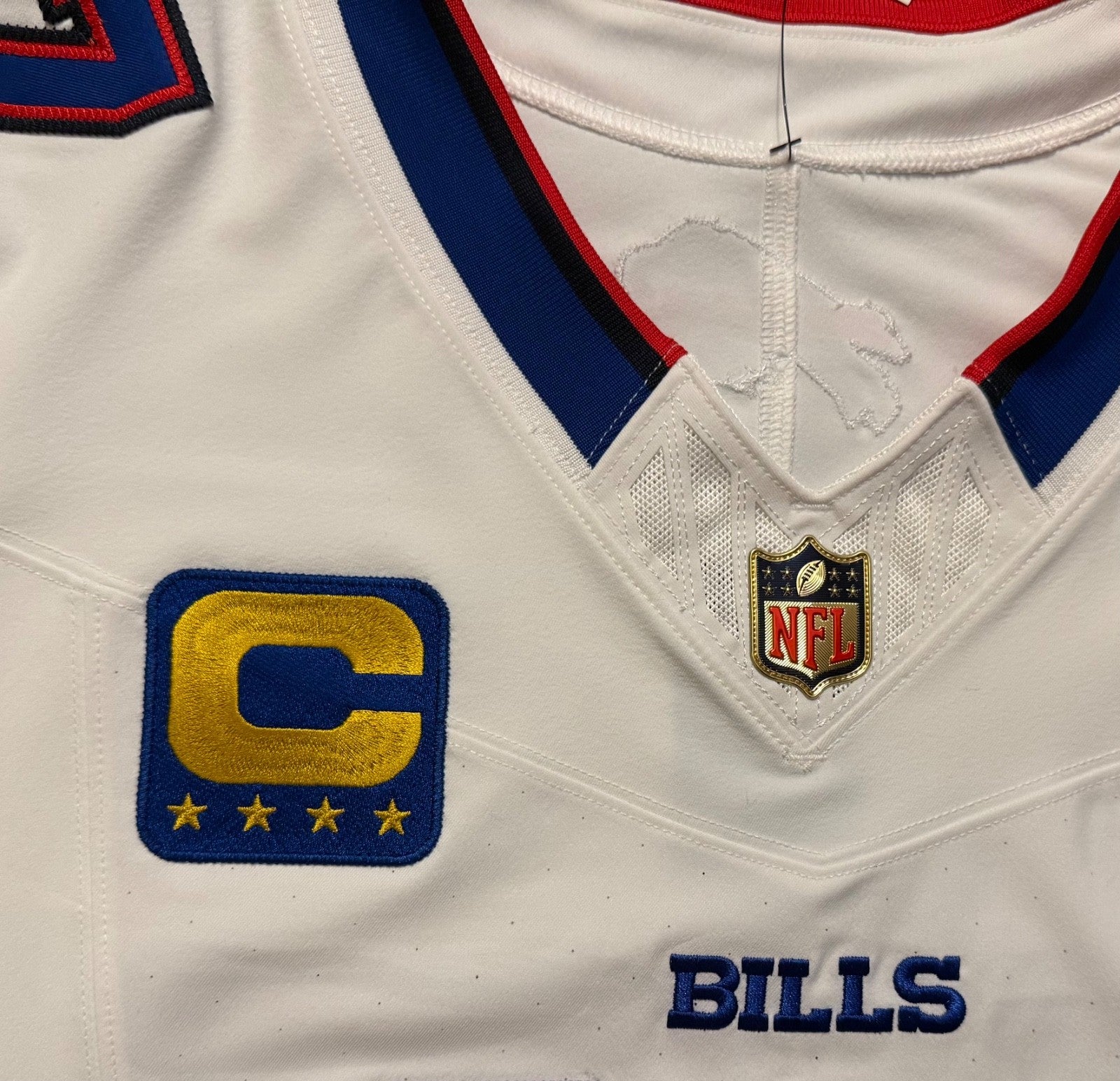 Josh Allen Buffalo Bills Jersey #17 Nike Vapor Fuse Elite White Size 44 (L) NFL