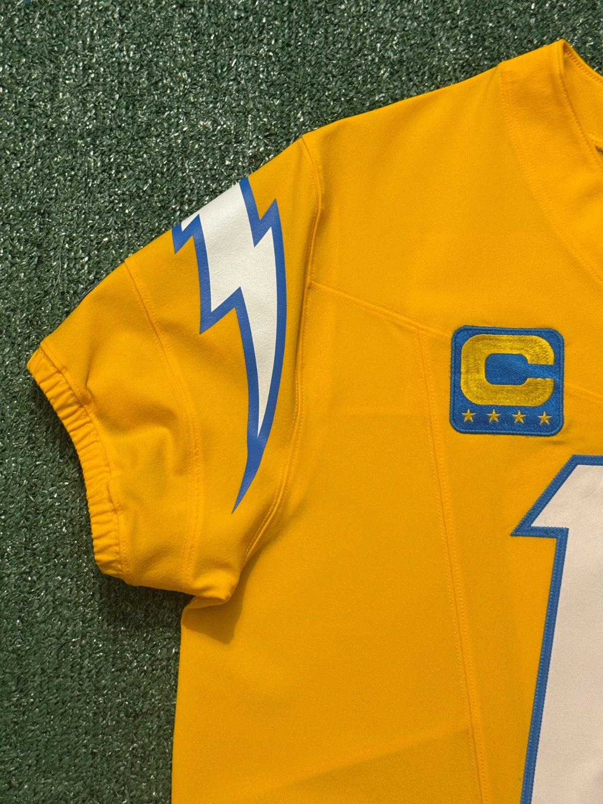 Justin Herbert Los Angeles Chargers Jersey #10 Nike Vapor Fuse Elite Gold Size 48 (XL) NFL