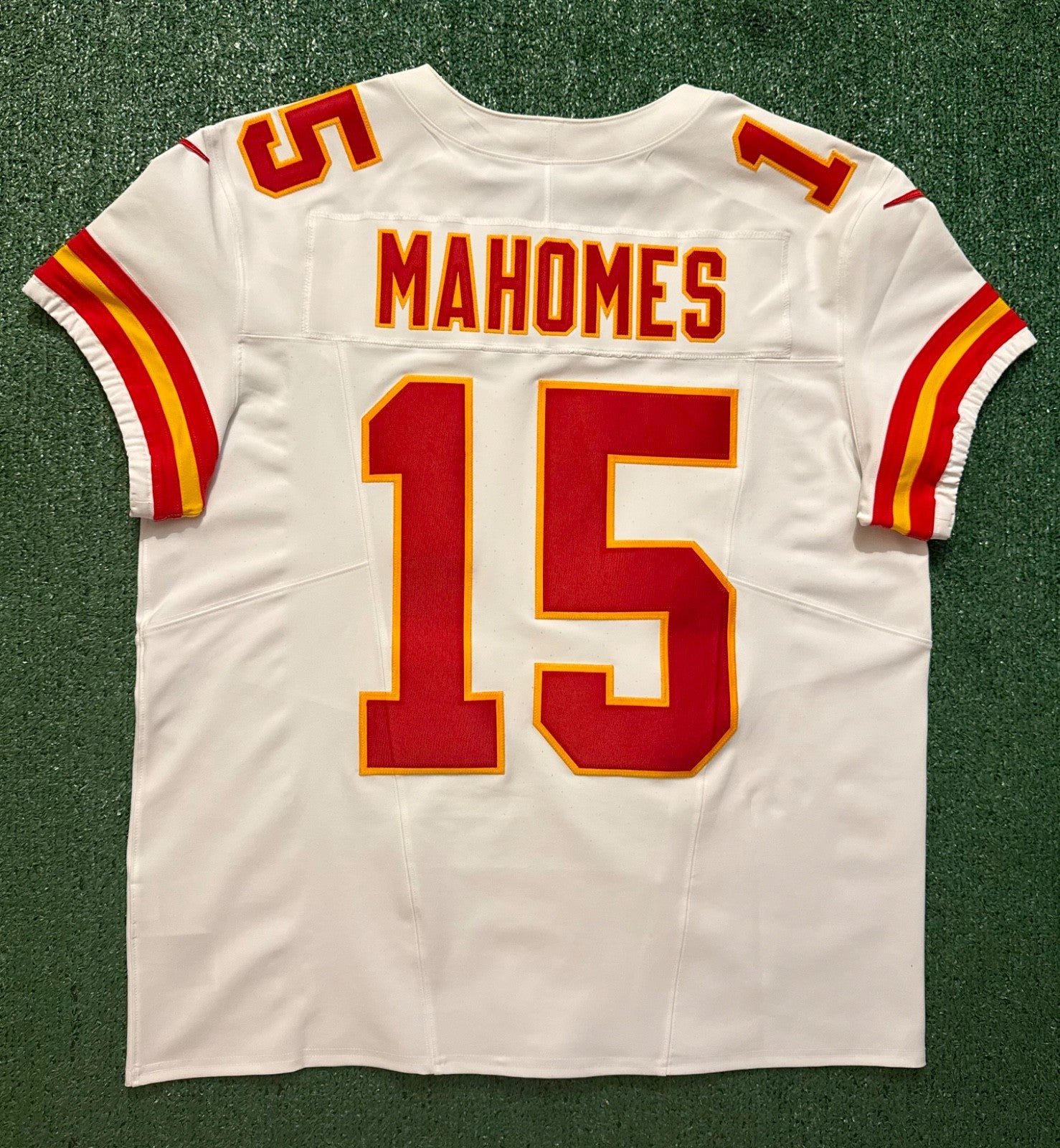 Patrick Mahomes Kansas City Chiefs Jersey #15 Nike Vapor FUSE Elite White Size 48 (XL) NFL