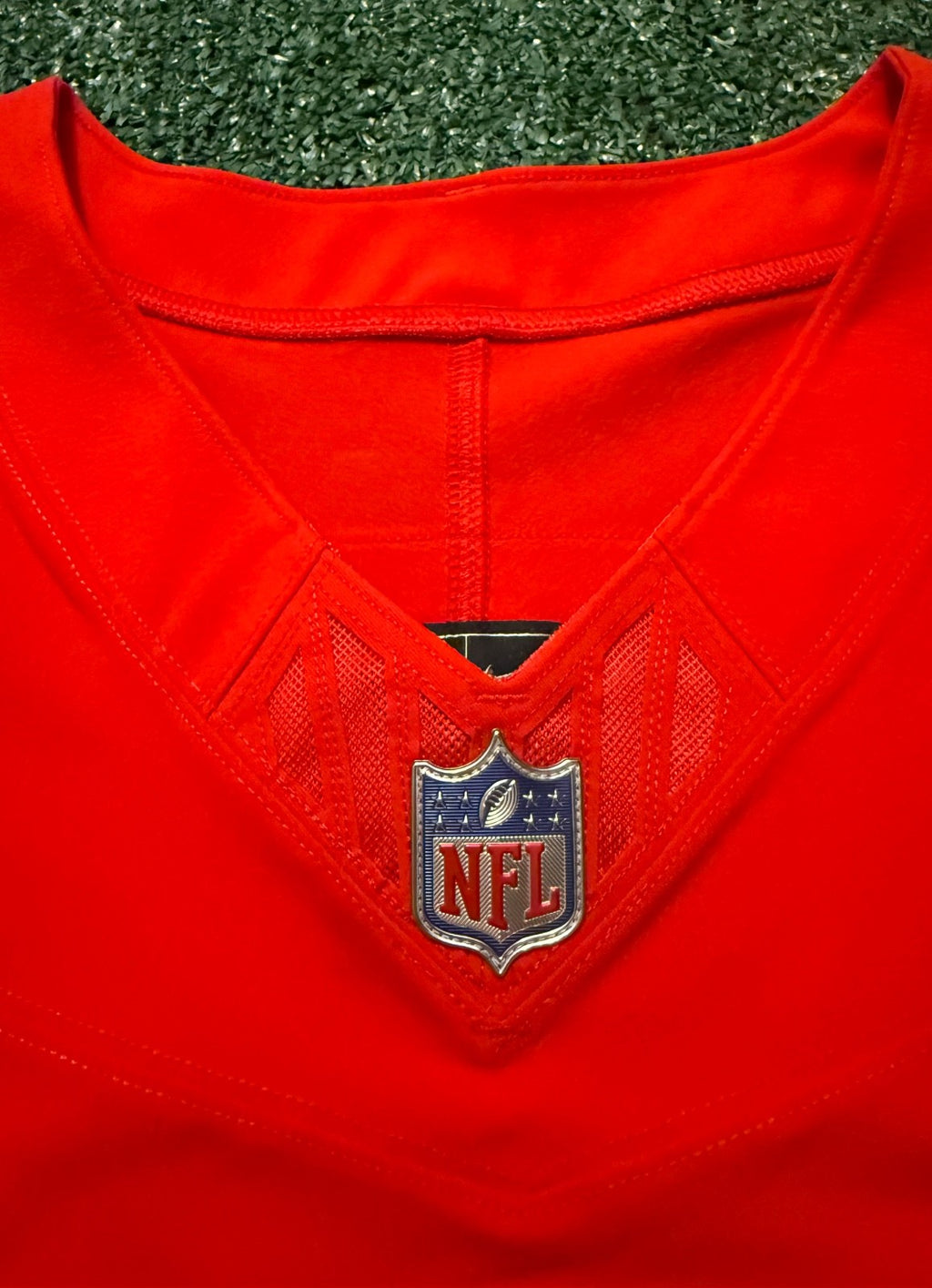 Patrick Mahomes Kansas City Chiefs Jersey #15 Nike Vapor FUSE Elite Red Size 40 (M) NFL