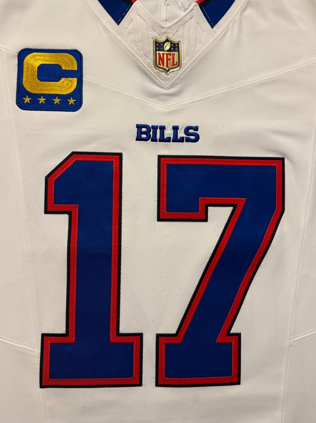 Josh Allen Buffalo Bills Jersey #17 Nike Vapor Fuse Elite White Size 40 (M) NFL