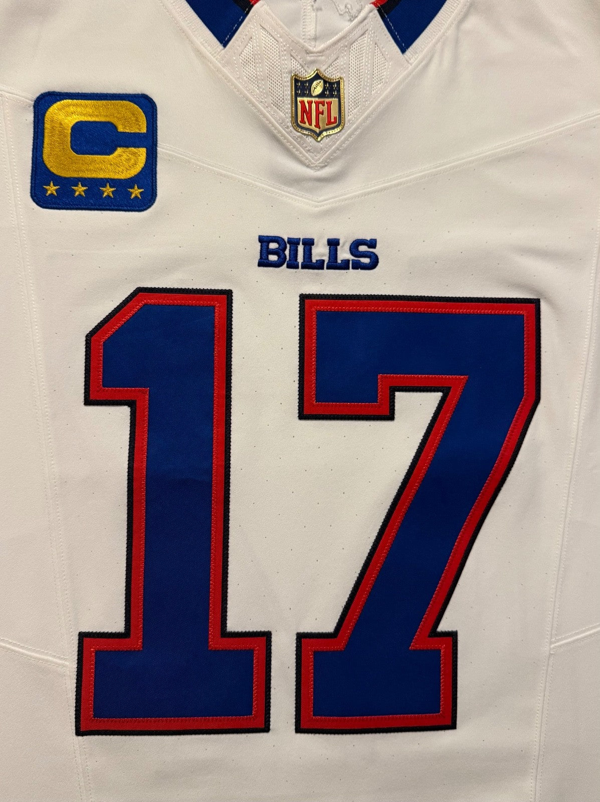 Josh Allen Buffalo Bills Jersey #17 Nike Vapor Fuse Elite White Size 40 (M) NFL