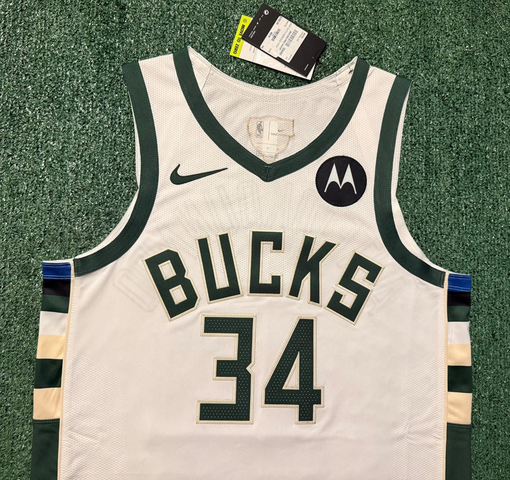 Giannis Antetokounmpo Milwaukee Bucks Jersey #34 Nike Vaporknit Authentic White Size 44 (Medium) NBA