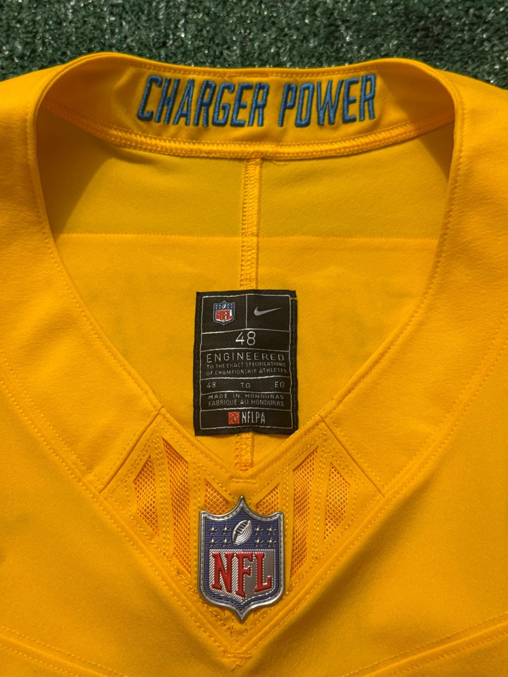 Justin Herbert Los Angeles Chargers Jersey #10 Nike Vapor Fuse Elite Gold Size 48 (XL) NFL