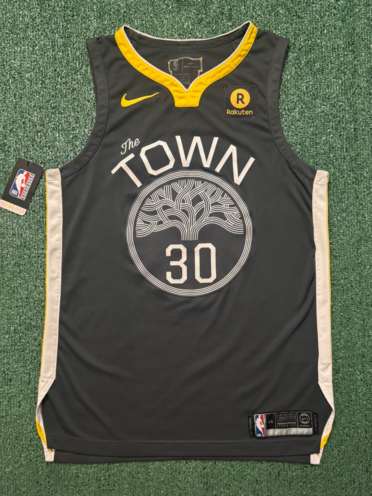 Steph Curry Golden State Warriors Jersey #30 Nike AeroSwift Authentic Gray Size 44 (M) NBA