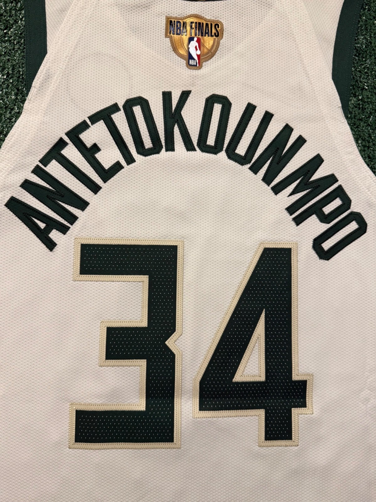 Giannis Antetokounmpo Milwaukee Bucks Jersey #34 Nike Vaporknit Authentic White Size 44 (Medium) NBA