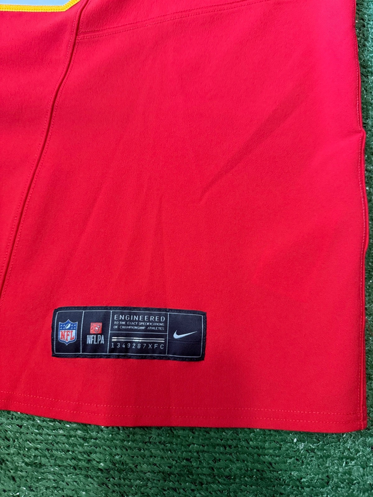 Patrick Mahomes Kansas City Chiefs Jersey #15 Nike Vapor FUSE Elite Red Size 52 (XXL) NFL