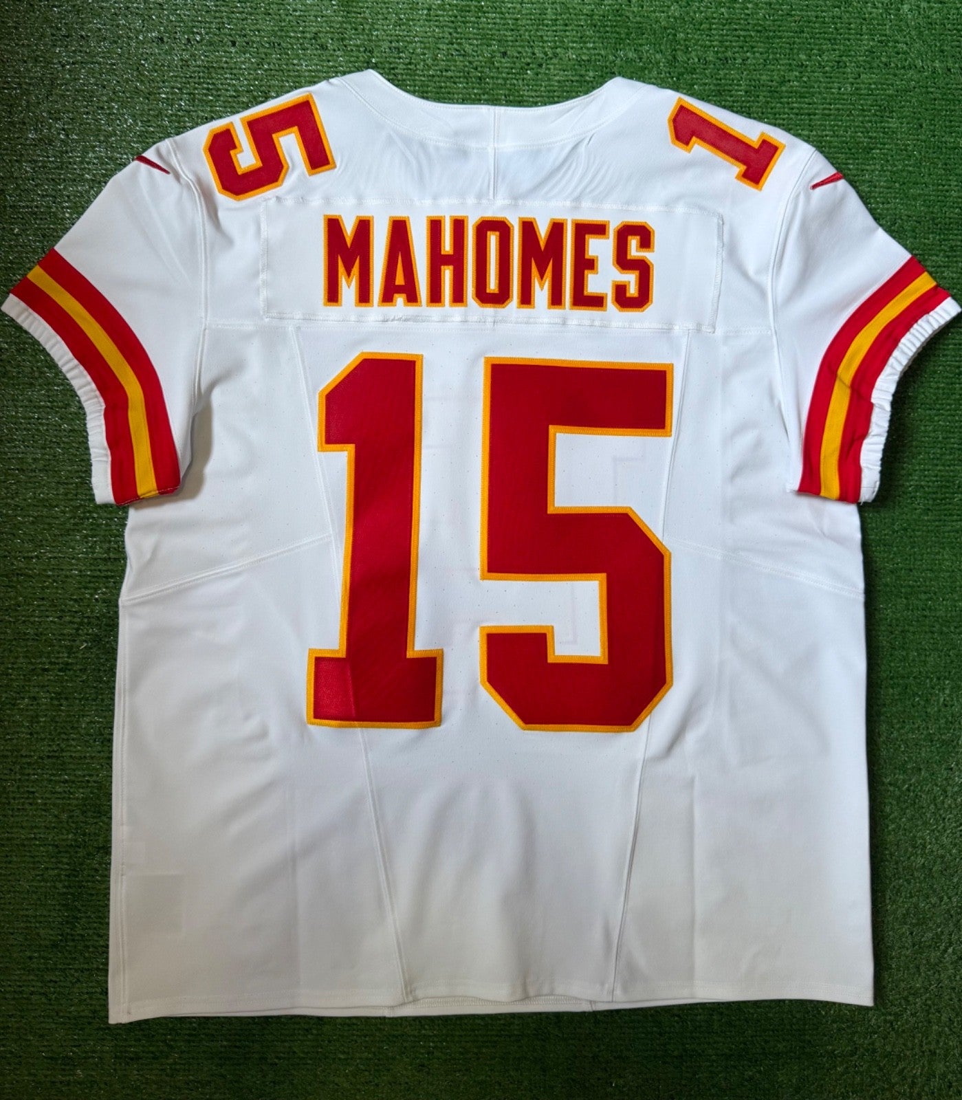 Patrick Mahomes Kansas City Chiefs Jersey #15 Nike Vapor FUSE Elite White Size 48 (XL) NFL