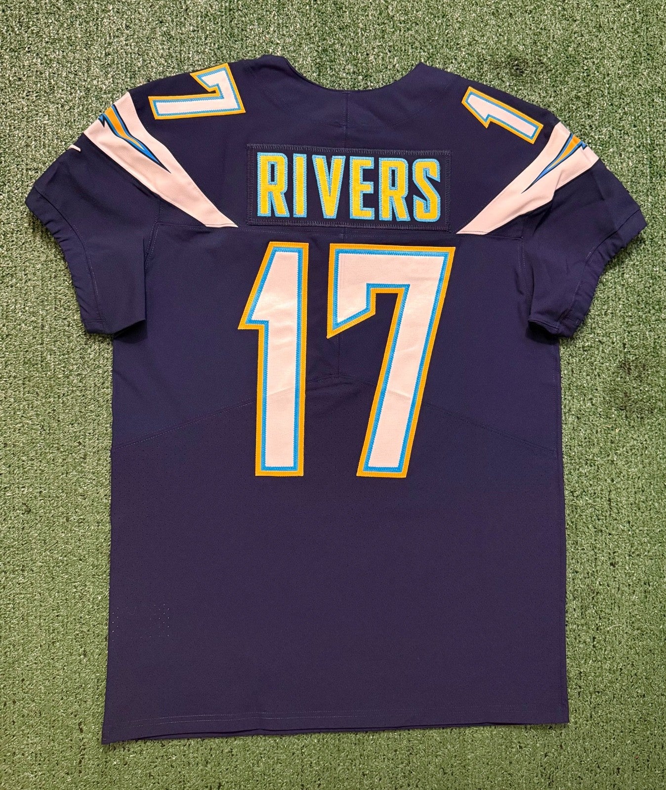 Philip Rivers Los Angeles Chargers Jersey #17 Nike Vapor Elite Navy Size 40 (M) NFL