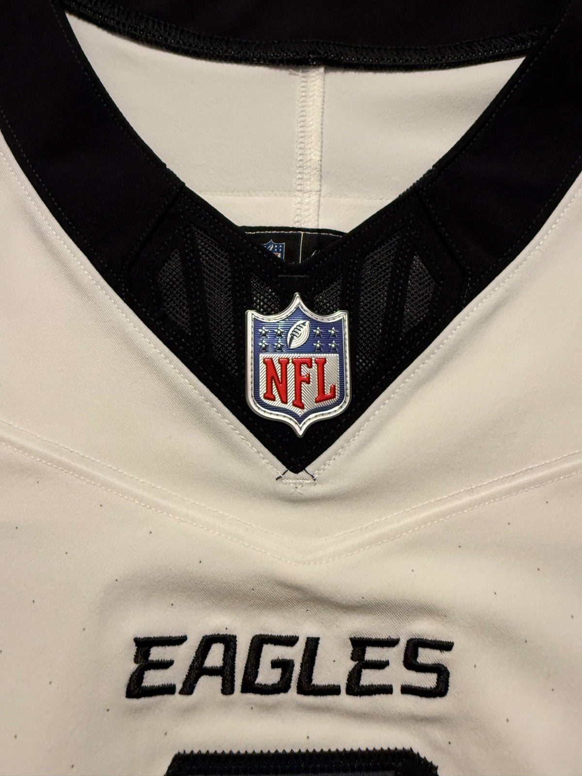Jalen Hurts Philadelphia Eagles Jersey #1 Nike Vapor FUSE Elite White size 44 (Large) NFL