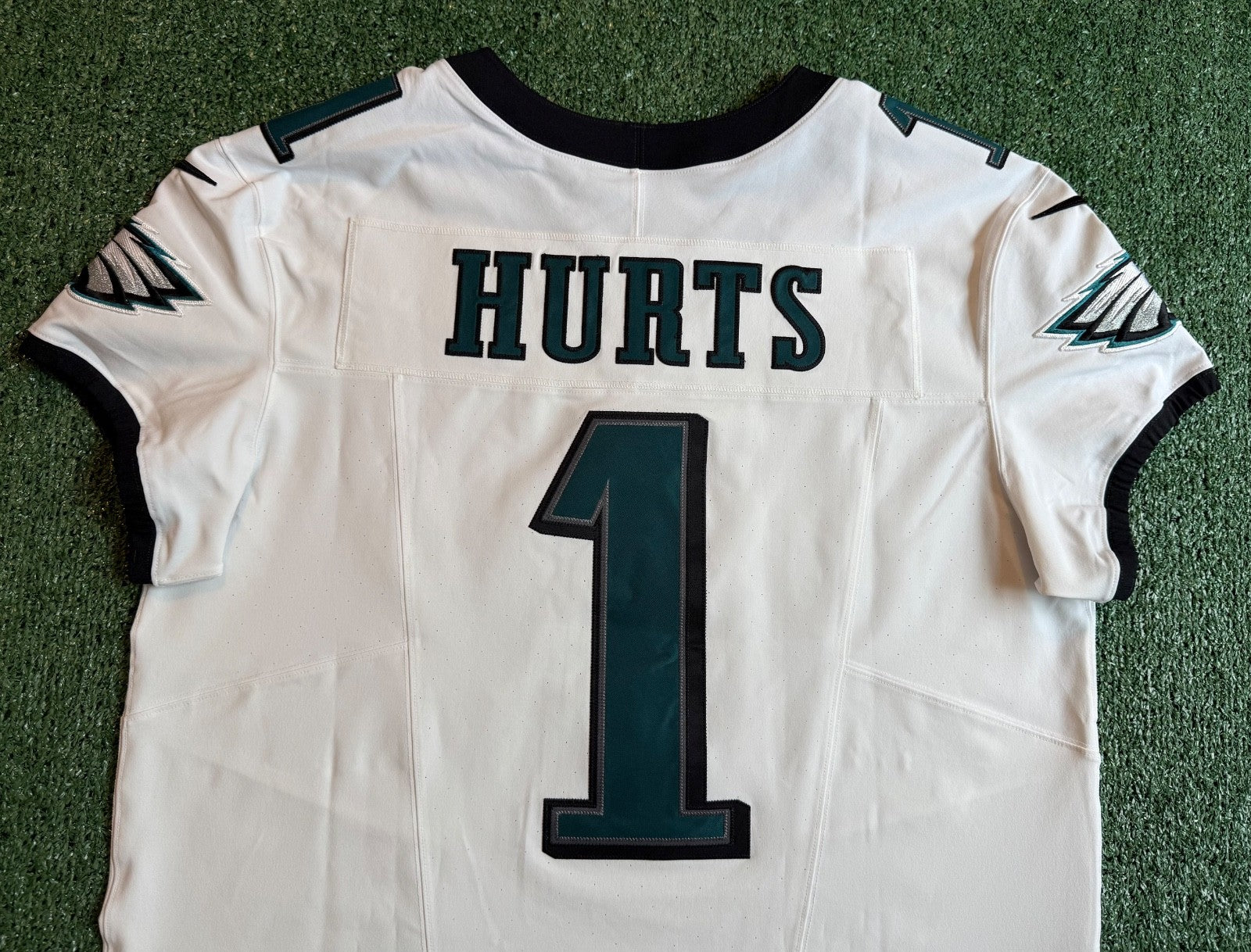 Jalen Hurts Philadelphia Eagles Jersey #1 Nike Vapor FUSE Elite White size 48 (XL) NFL