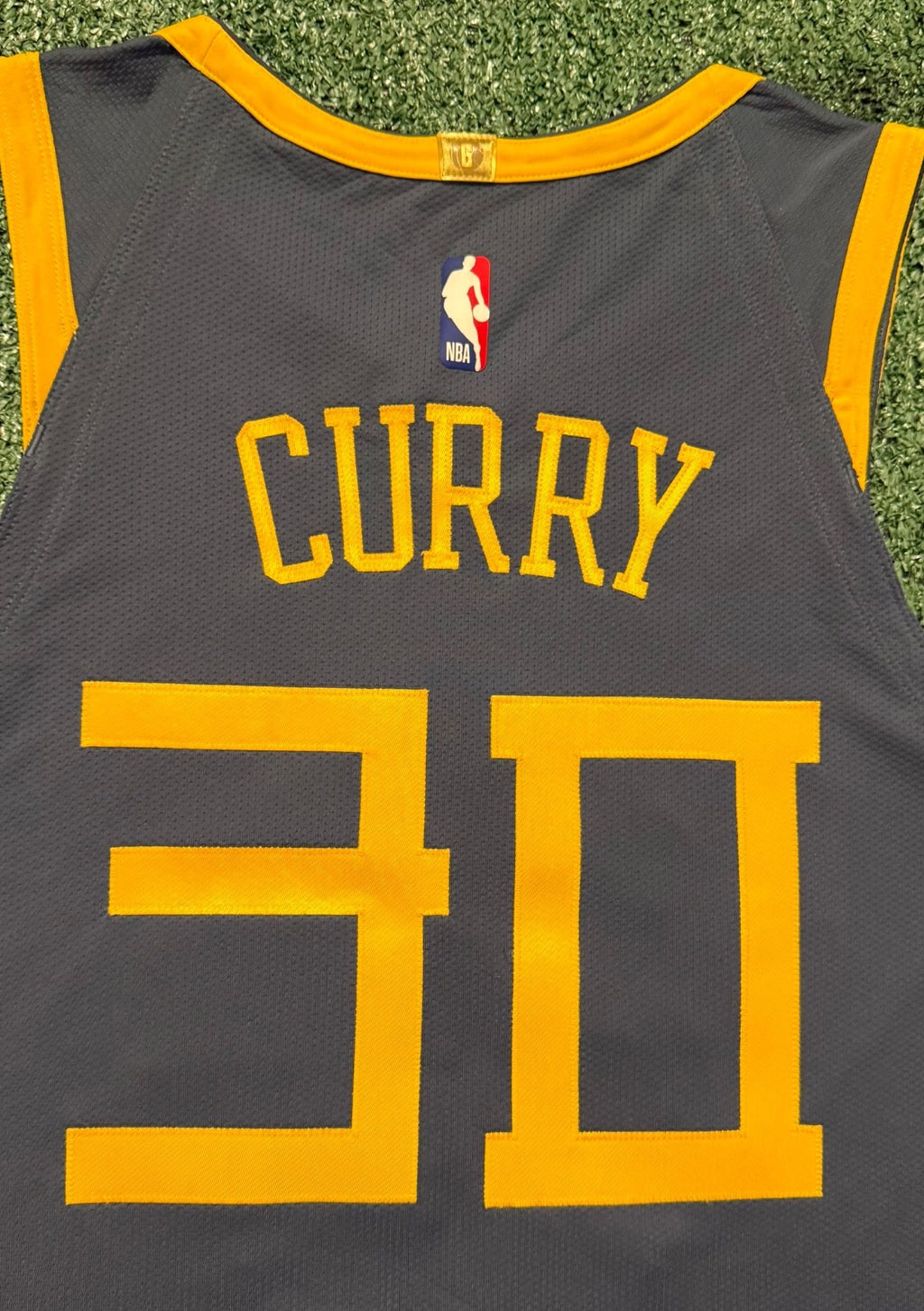 Steph Curry Golden State Warriors Jersey #30 Nike VaporKnit Authentic Gray Size 44 (M) NBA