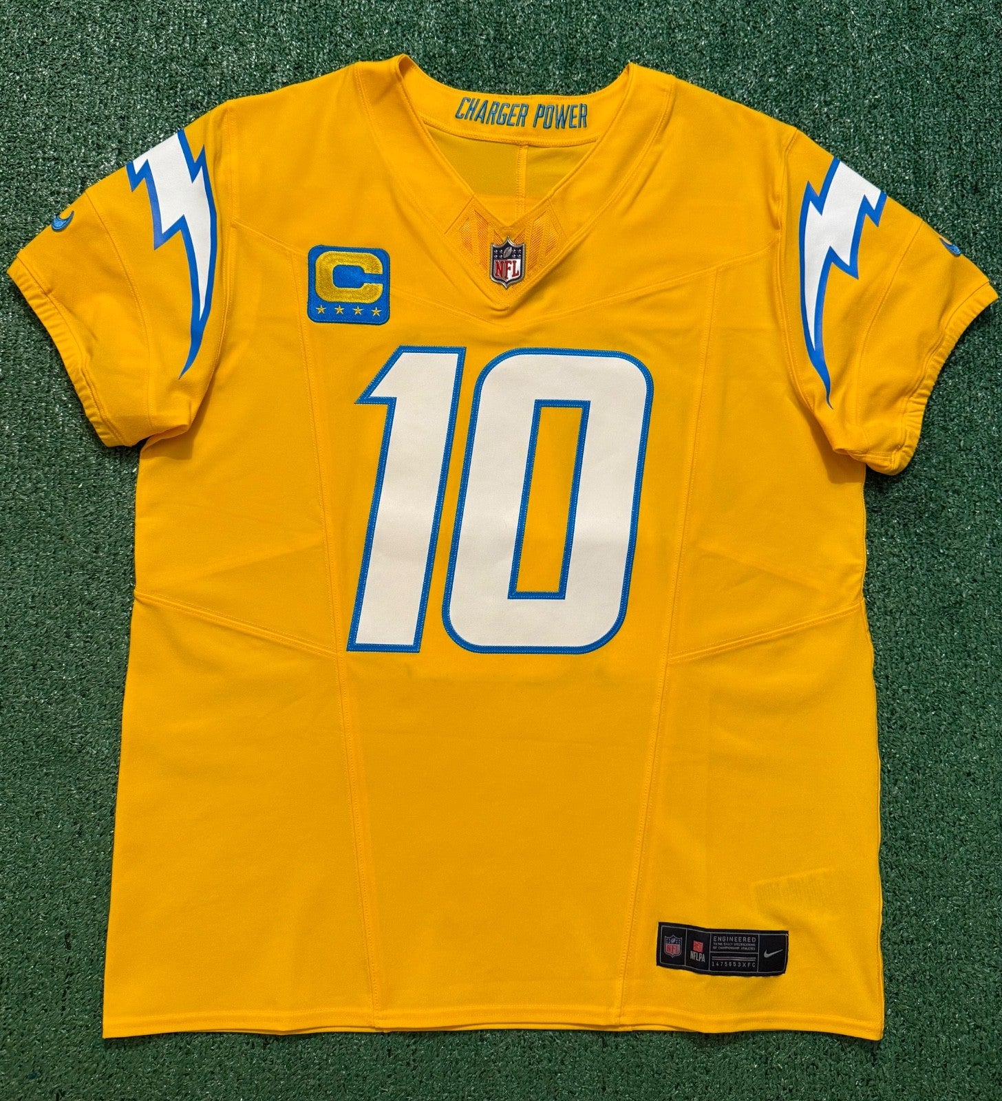 Justin Herbert Los Angeles Chargers Jersey #10 Nike Vapor Fuse Elite Gold Size 44 (L) NFL