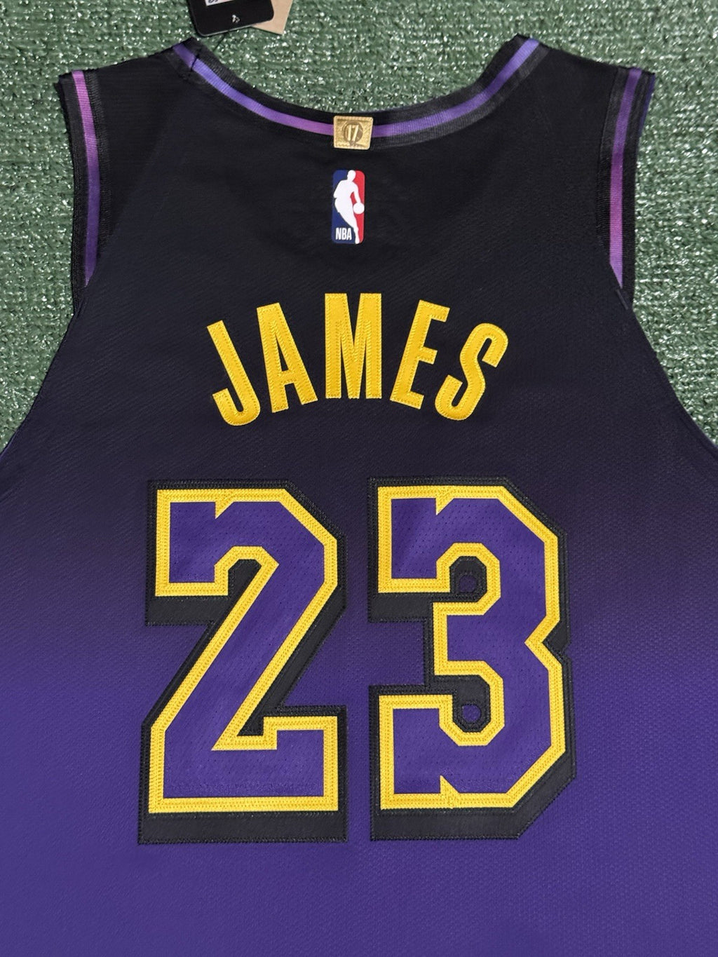 LeBron James Los Angeles Lakers Jersey #23 Nike ADV Authentic Purple Size 48 (L) NBA