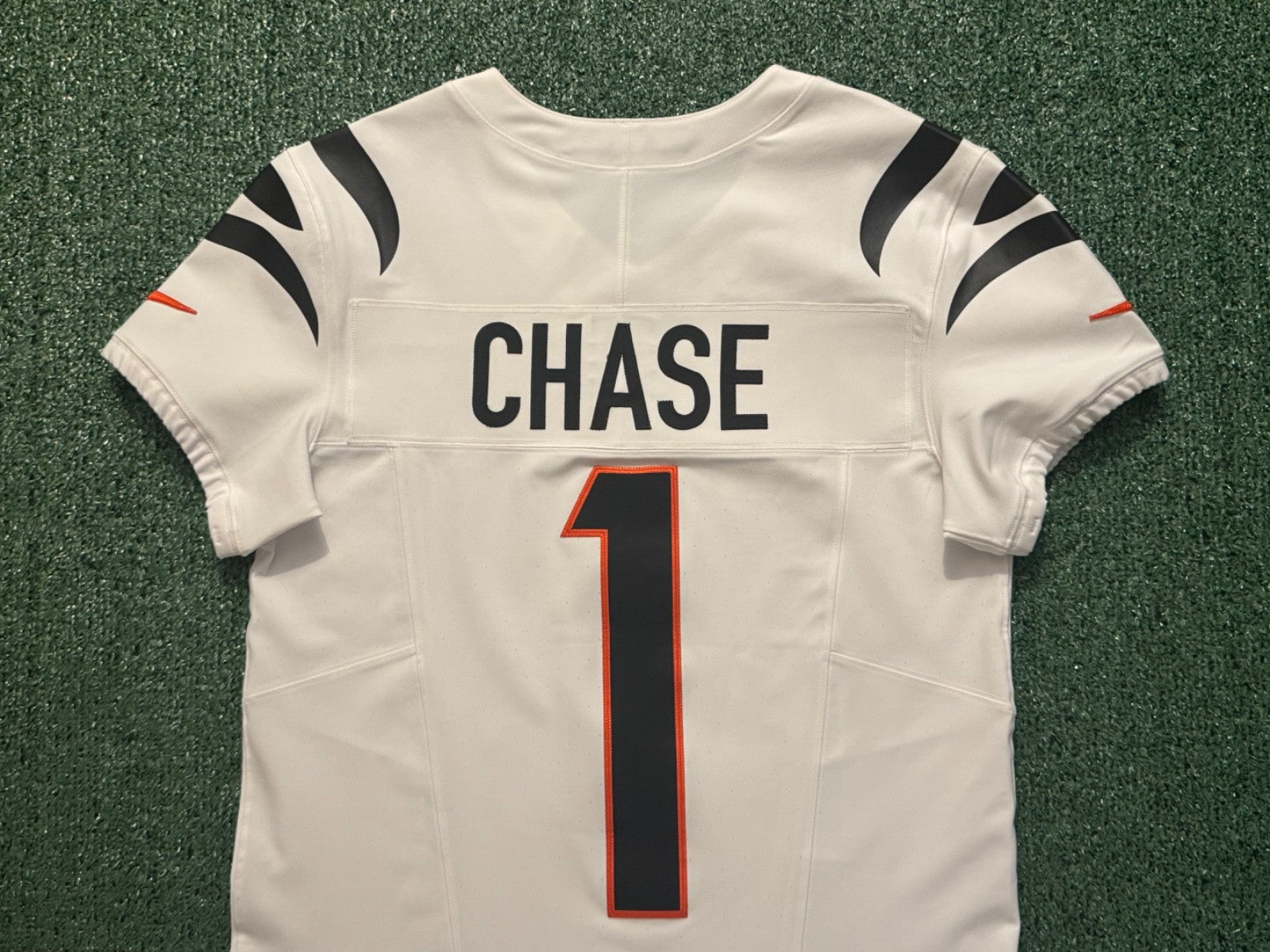 Ja'Marr Chase Cincinnati Bengals Jersey #1 Nike Vapor Fuse Elite White Size 40 (M) NFL