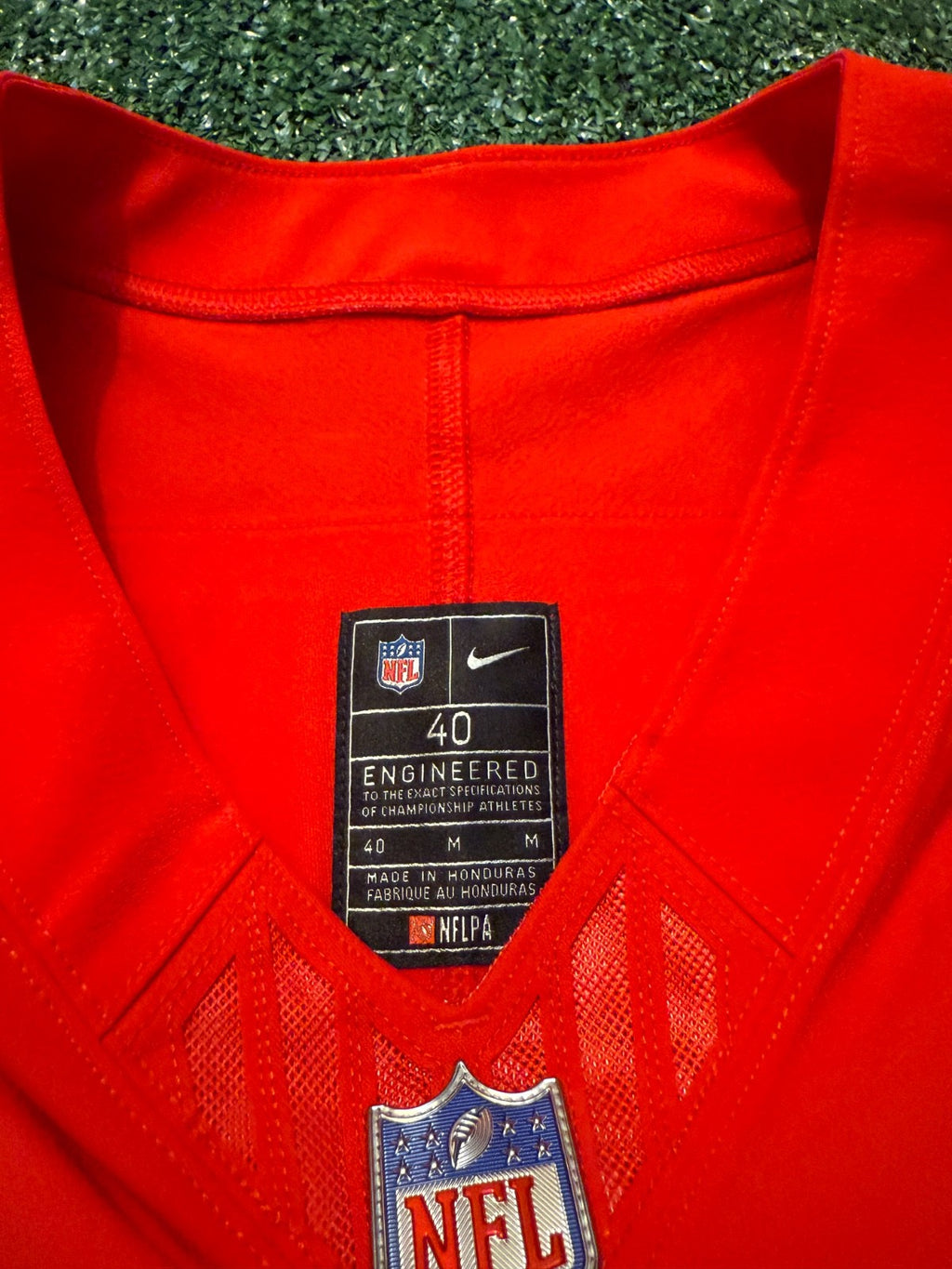 Patrick Mahomes Kansas City Chiefs Jersey #15 Nike Vapor FUSE Elite Red Size 40 (M) NFL