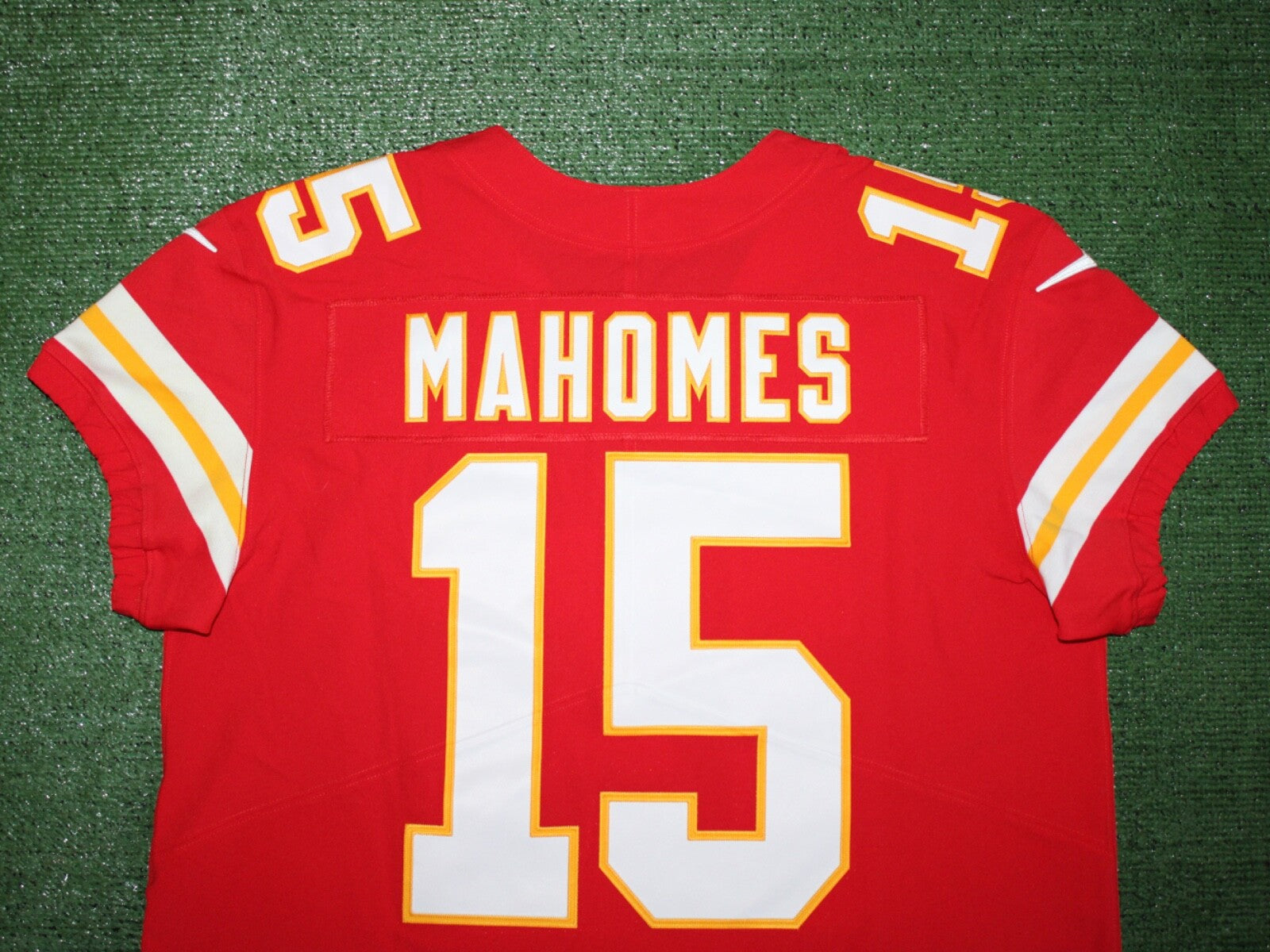Patrick Mahomes Kansas City Chiefs Jersey #15 Nike Vapor Elite Red Size 48 (XL) NFL