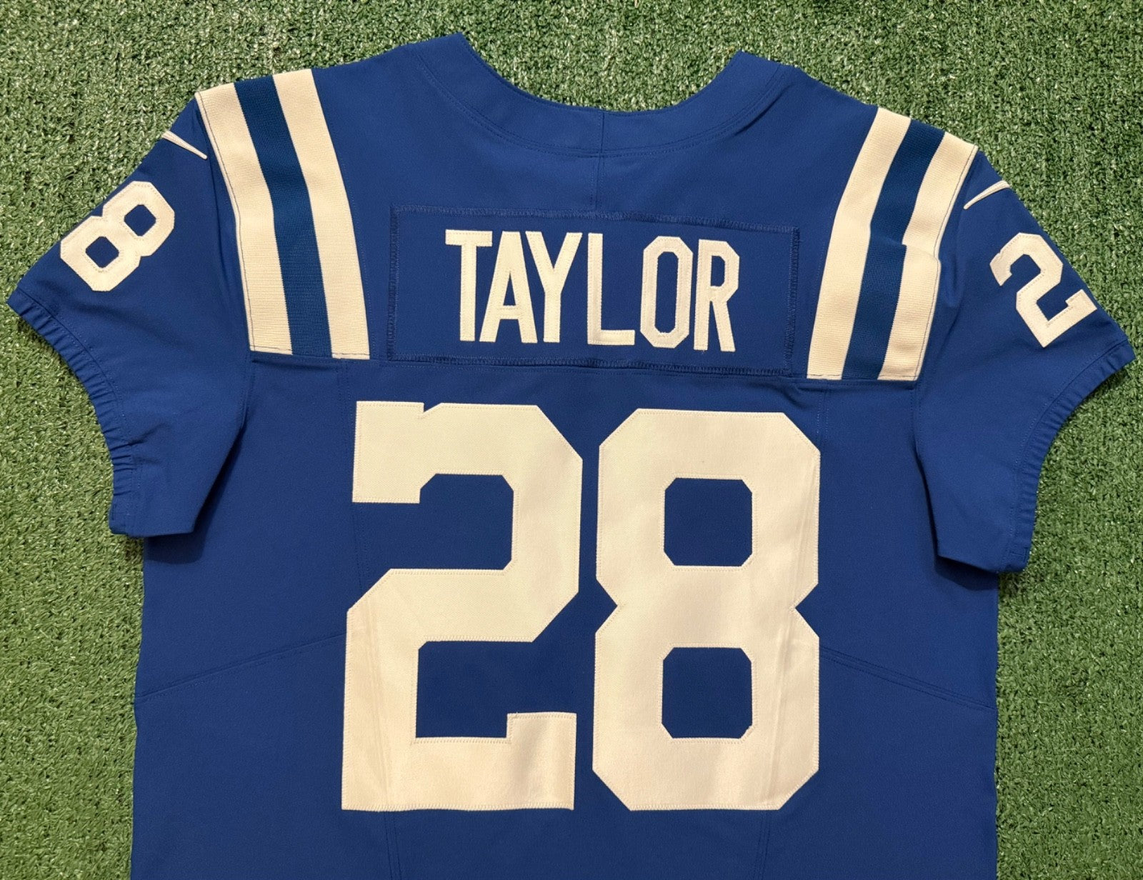 Jonathan Taylor Indianapolis Colts Jersey #28 Nike Vapor Fuse Elite Blue Size 44 (L) NFL