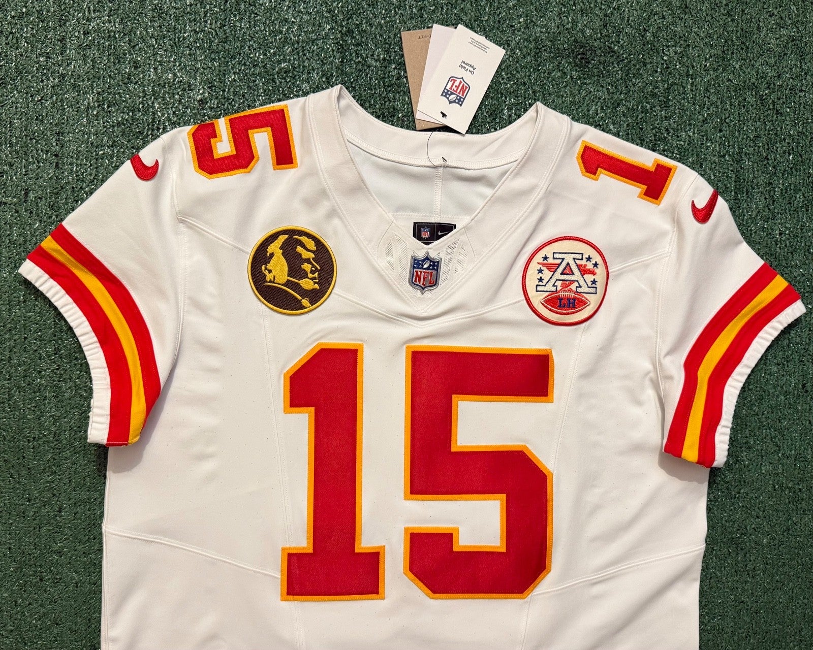 Patrick Mahomes Kansas City Chiefs Jersey #15 Nike Vapor FUSE Elite White Size 48 (XL) NFL