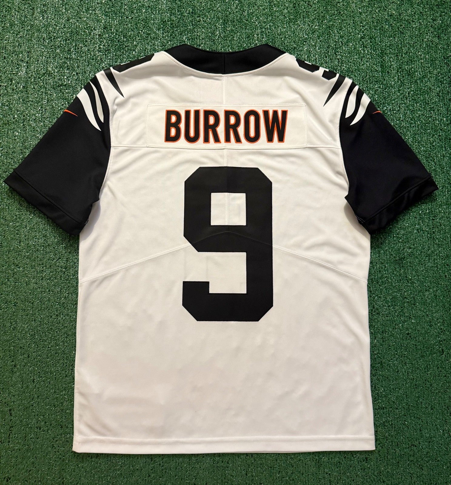 Joe Burrow Cincinnati Bengals Jersey #9 Nike Vapor Limited White Size Medium NFL