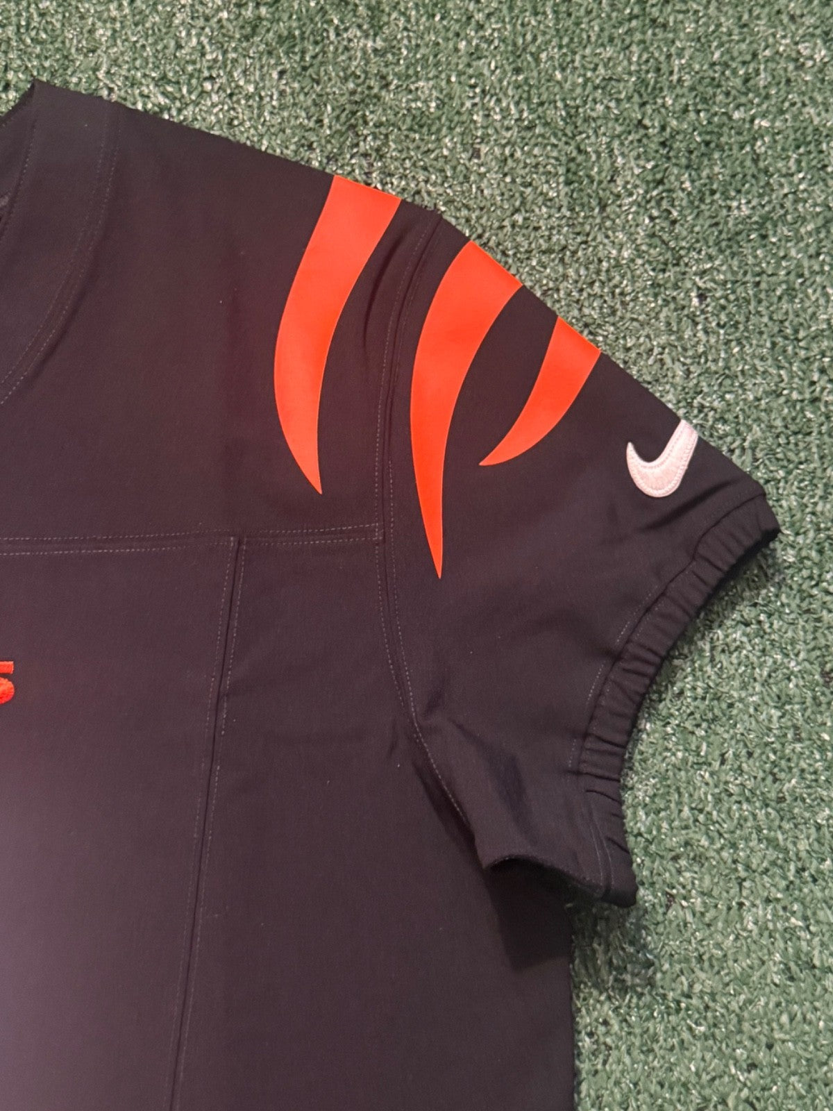 Joe Burrow Cincinnati Bengals Jersey #9 Nike Vapor FUSE Elite Black Size 44 (L) NFL