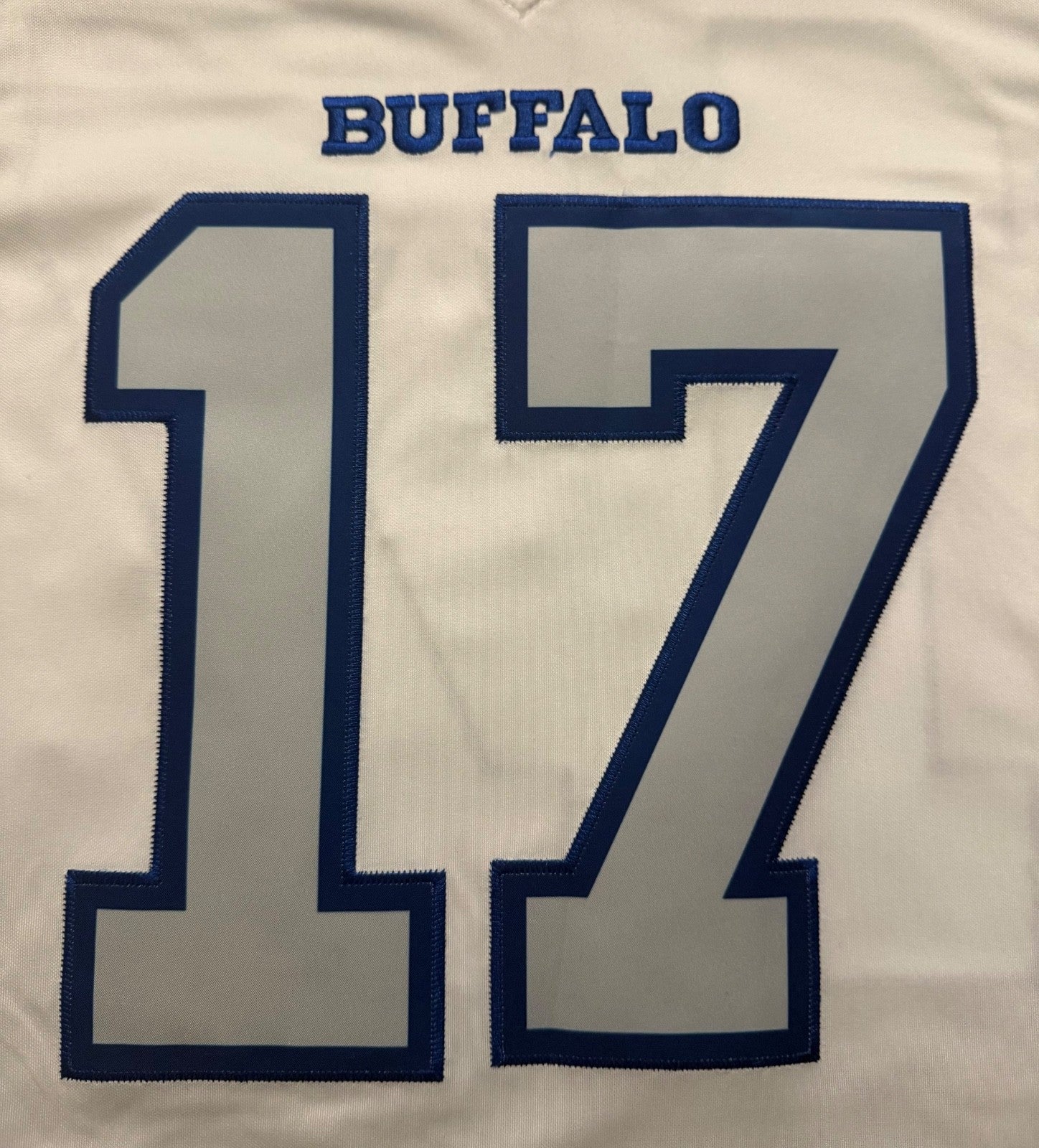 Josh Allen Buffalo Bills Jersey #17 Nike Vapor Fuse Limited Rivalry White Size M NFL