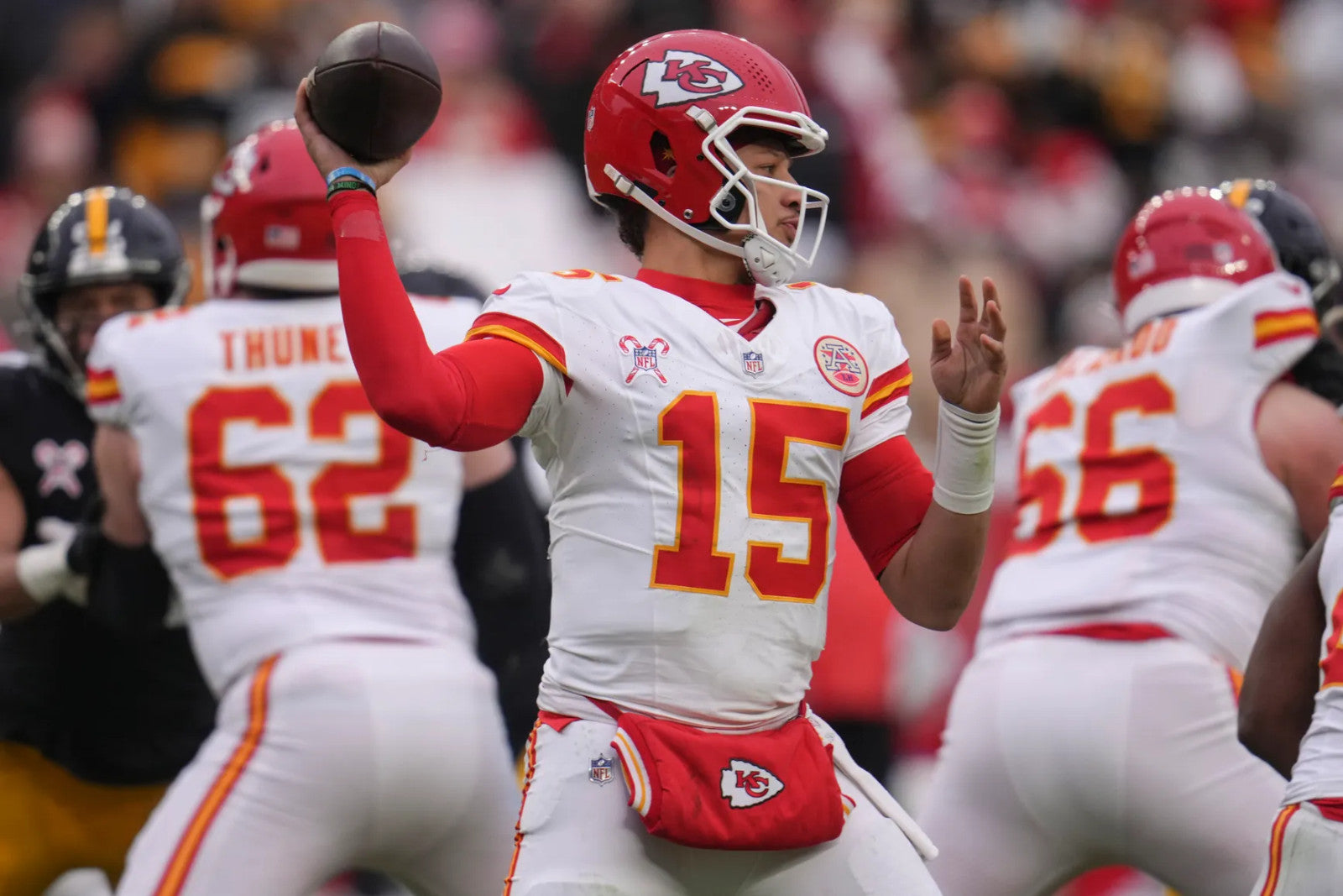 Patrick Mahomes Kansas City Chiefs Jersey #15 Nike Vapor FUSE Elite White Size 48 (XL) NFL