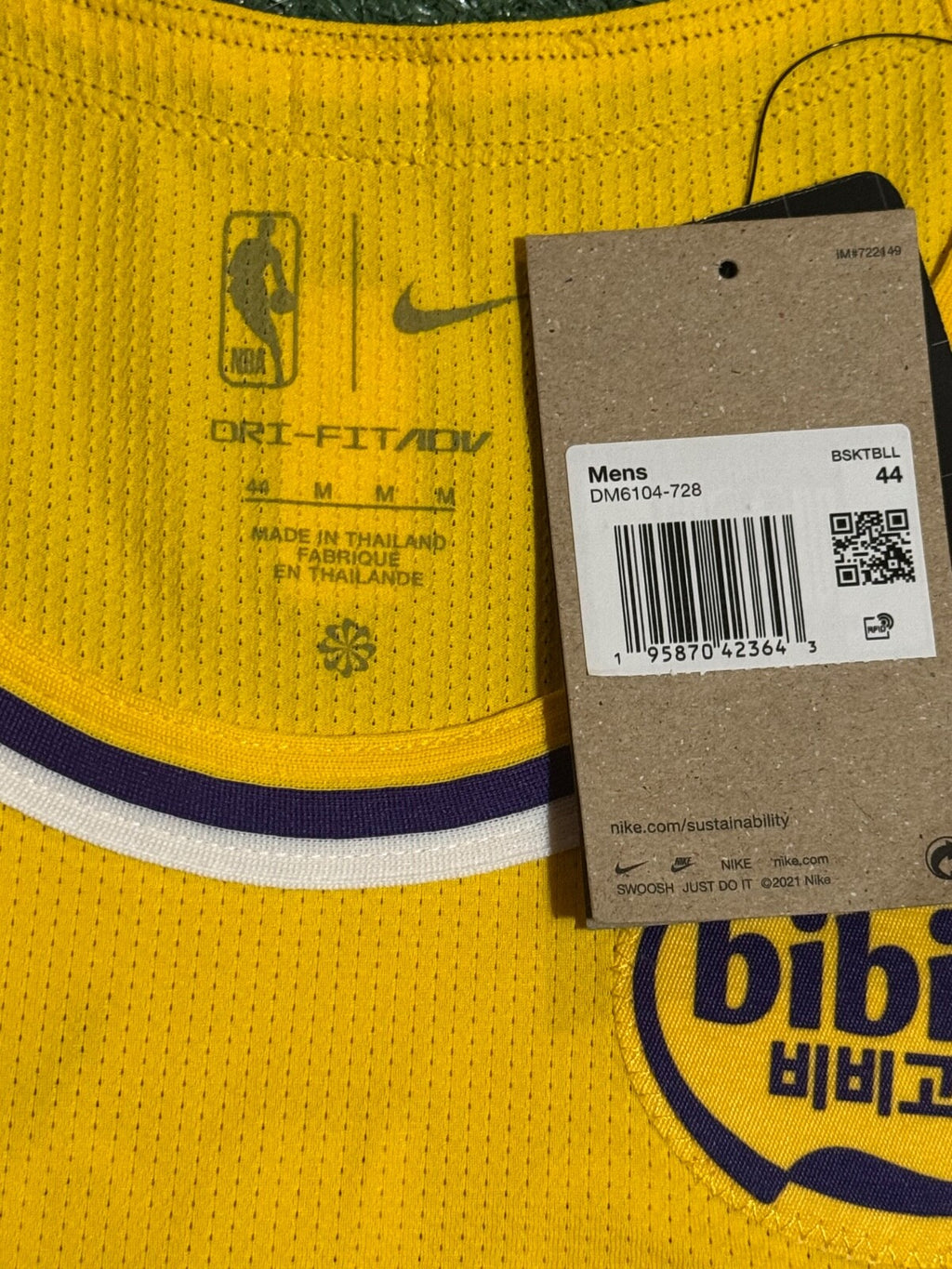 Luka Doncic Los Angeles Lakers Jersey #77 Nike ADV Authentic Gold Size 44 (M) NBA