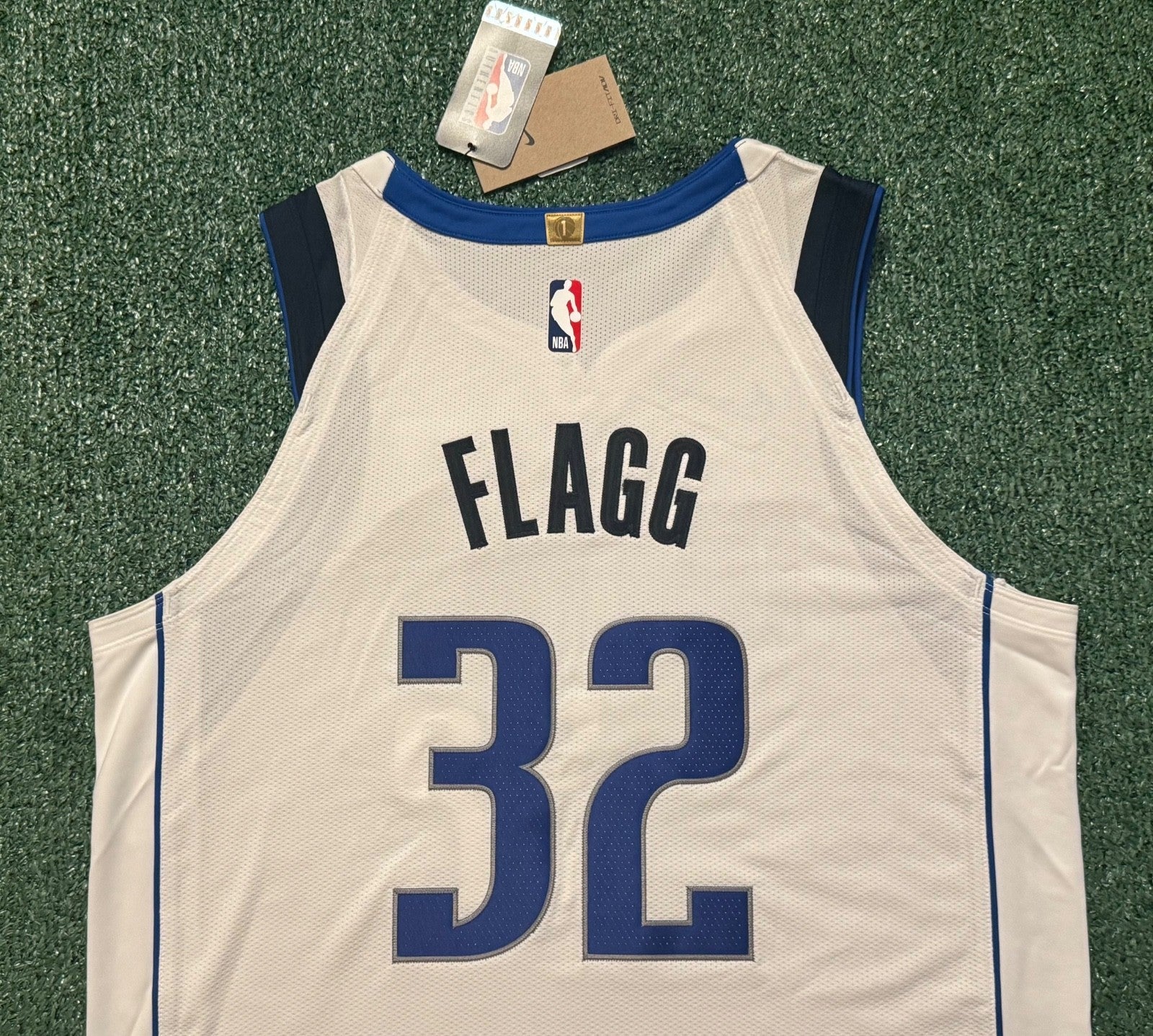 Cooper Flagg Dallas Mavericks Jersey #32 Nike ADV White Size 48 (Large) NBA