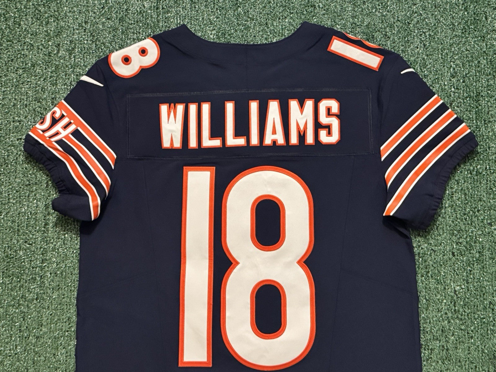 Caleb Williams Chicago Bears Jersey #18 Nike Vapor FUSE Elite Navy Size 40 (Medium) NFL