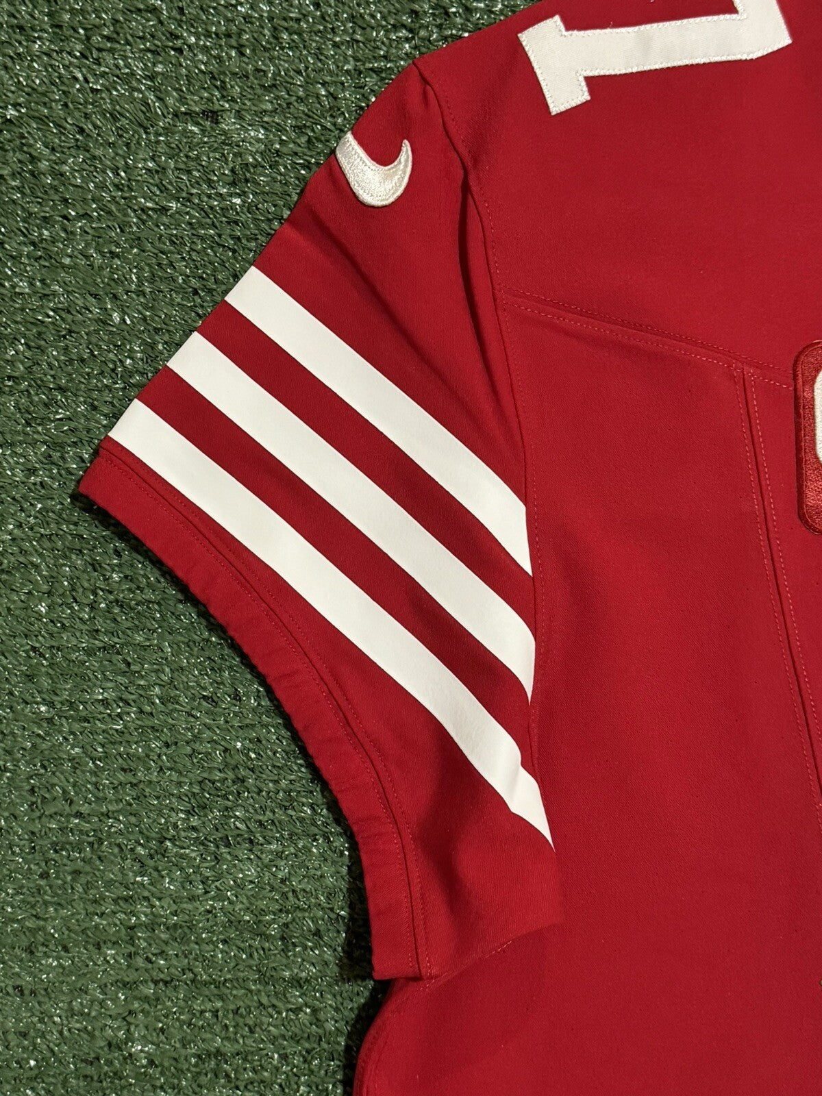 Nick Bosa San Francisco 49ers
Jersey #97 Nike Vapor FUSE Elite red Size 48 (XL) NFL
