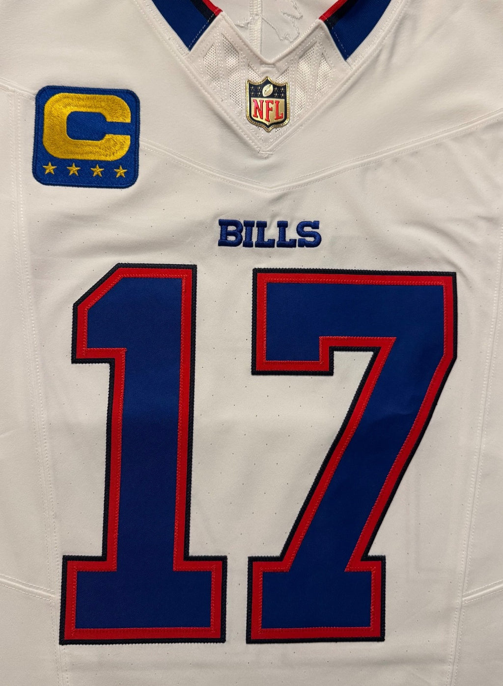 Josh Allen Buffalo Bills Jersey #17 Nike Vapor Fuse Elite White Size 44 (L) NFL