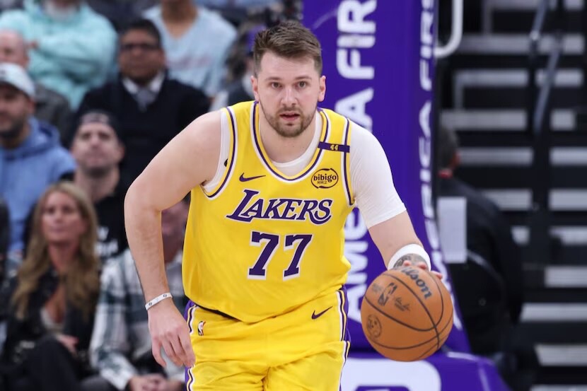 Luka Doncic Los Angeles Lakers Jersey #77 Nike ADV Authentic Gold Size 44 (M) NBA