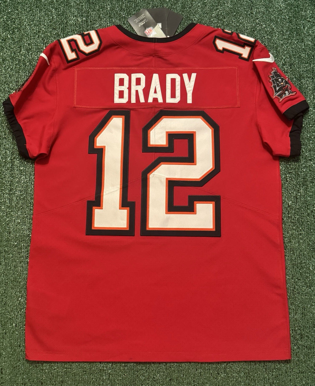 Tom Brady Tampa Bay Buccaneers Jersey #12 Nike Vapor Elite Red size 44 (Large) NFL