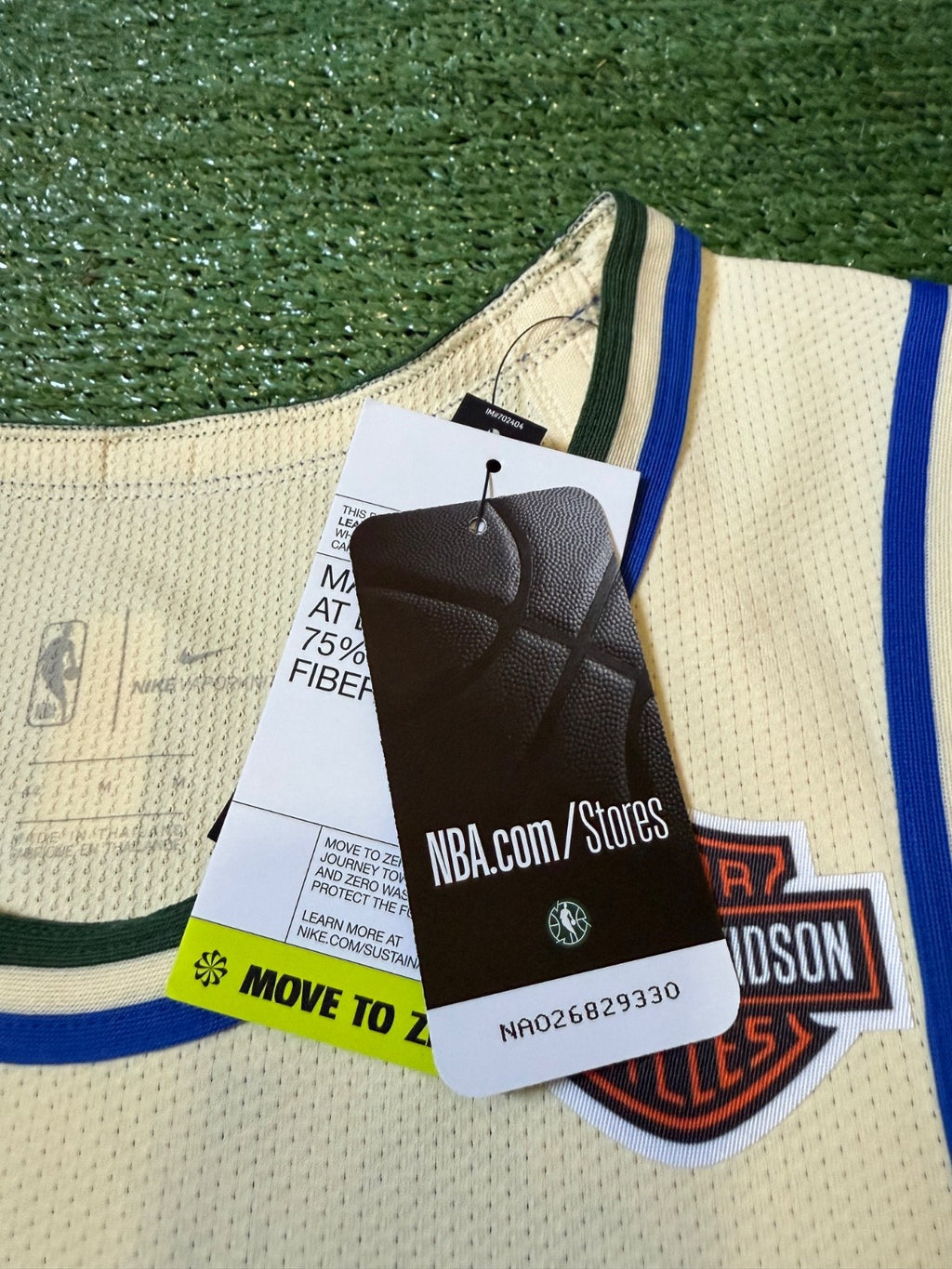 Giannis Antetokounmpo Milwaukee Bucks Jersey #34 Nike Vaporknit Authentic Cream Size 44 (Medium) NBA