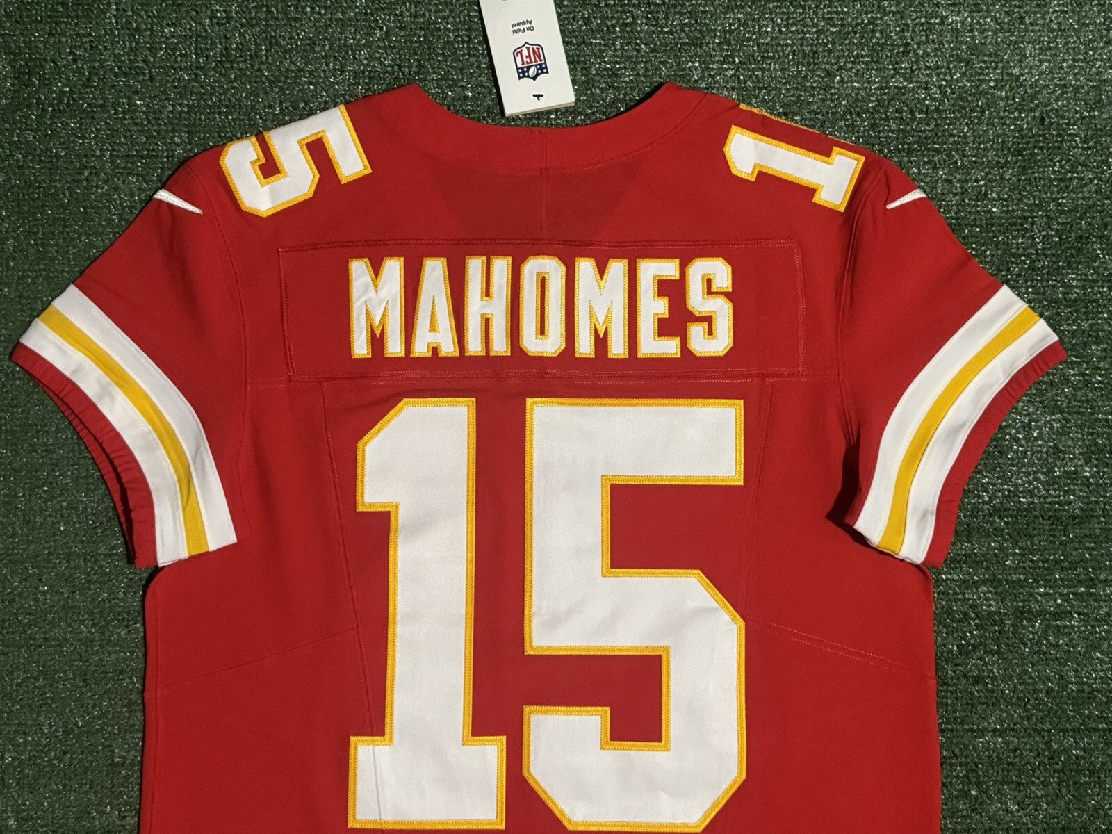 Patrick Mahomes Kansas City Chiefs Jersey #15 Nike Vapor FUSE Elite Red Size 44 (L) NFL