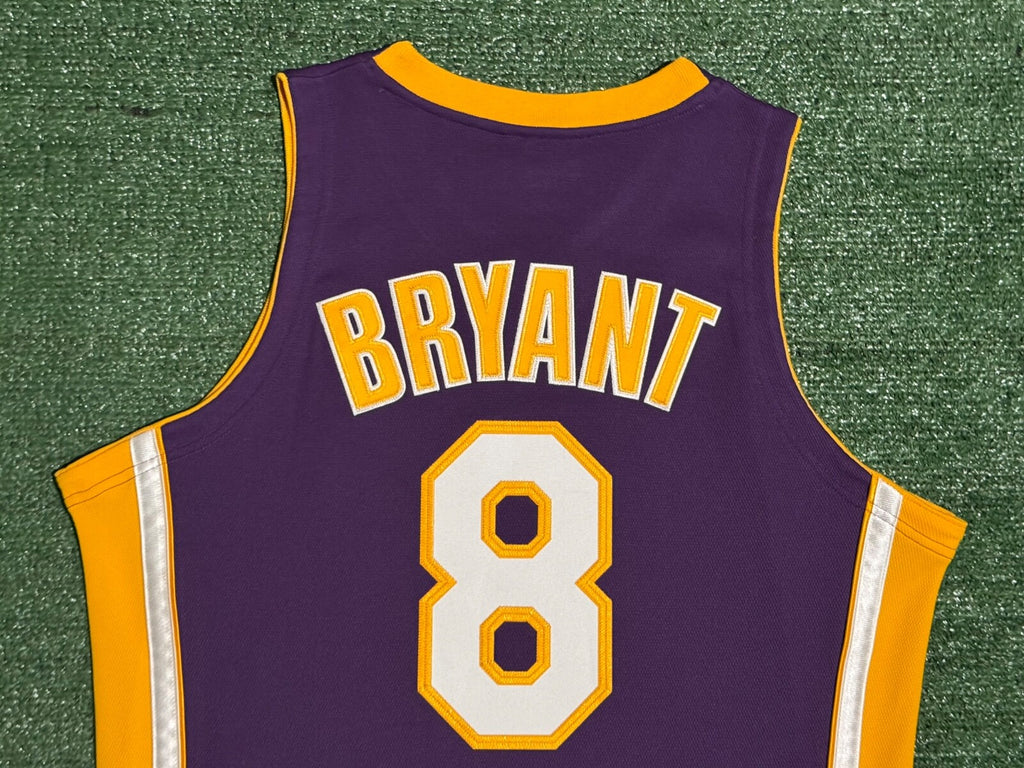 Kobe Bryant Los Angeles Lakers Jersey #8 Mitchell & Ness Authentic Purple Size 40 (M) NBA
