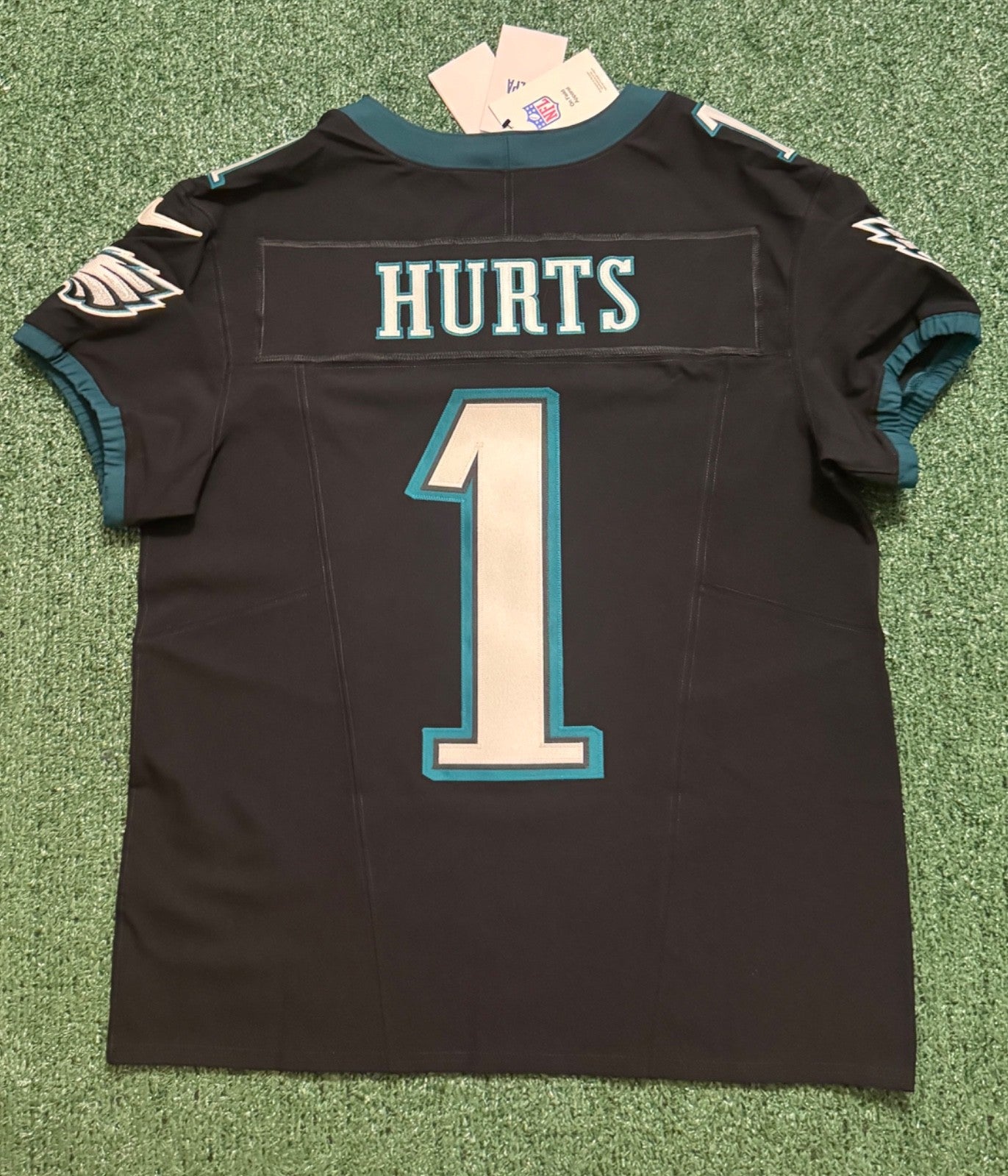 Jalen Hurts Philadelphia Eagles Jersey #1 Nike Vapor FUSE Elite Black size 44 (Large) NFL
