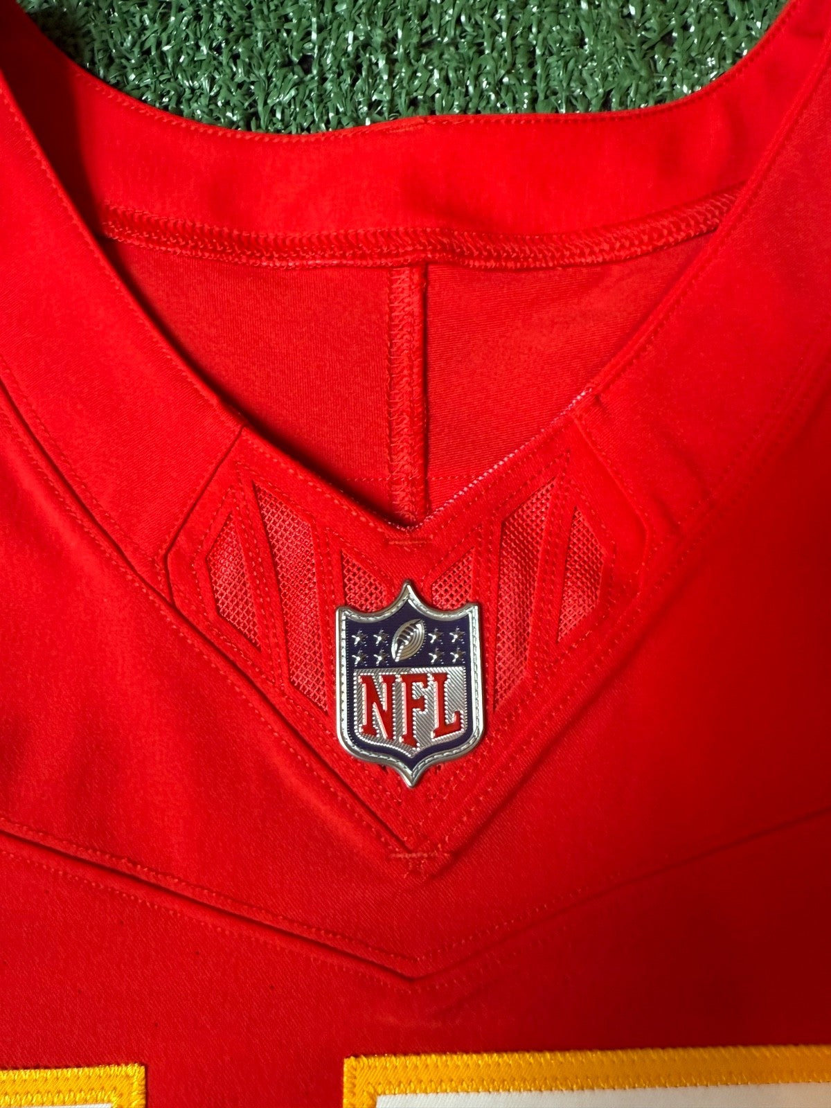 Patrick Mahomes Kansas City Chiefs Jersey #15 Nike Vapor FUSE Elite Red Size 48 (XL) NFL