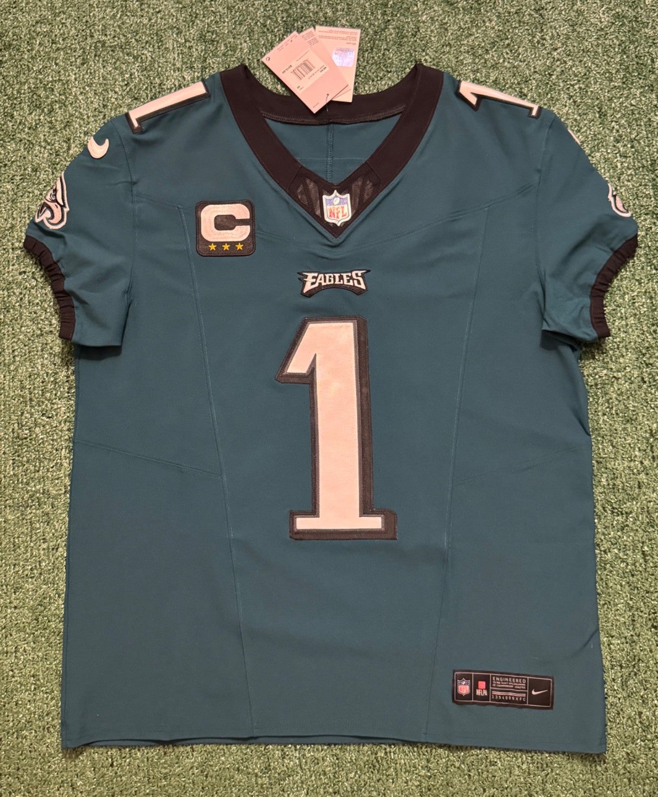 Jalen Hurts Philadelphia Eagles Jersey #1 Nike Vapor FUSE Elite Green size 44 (Large) NFL