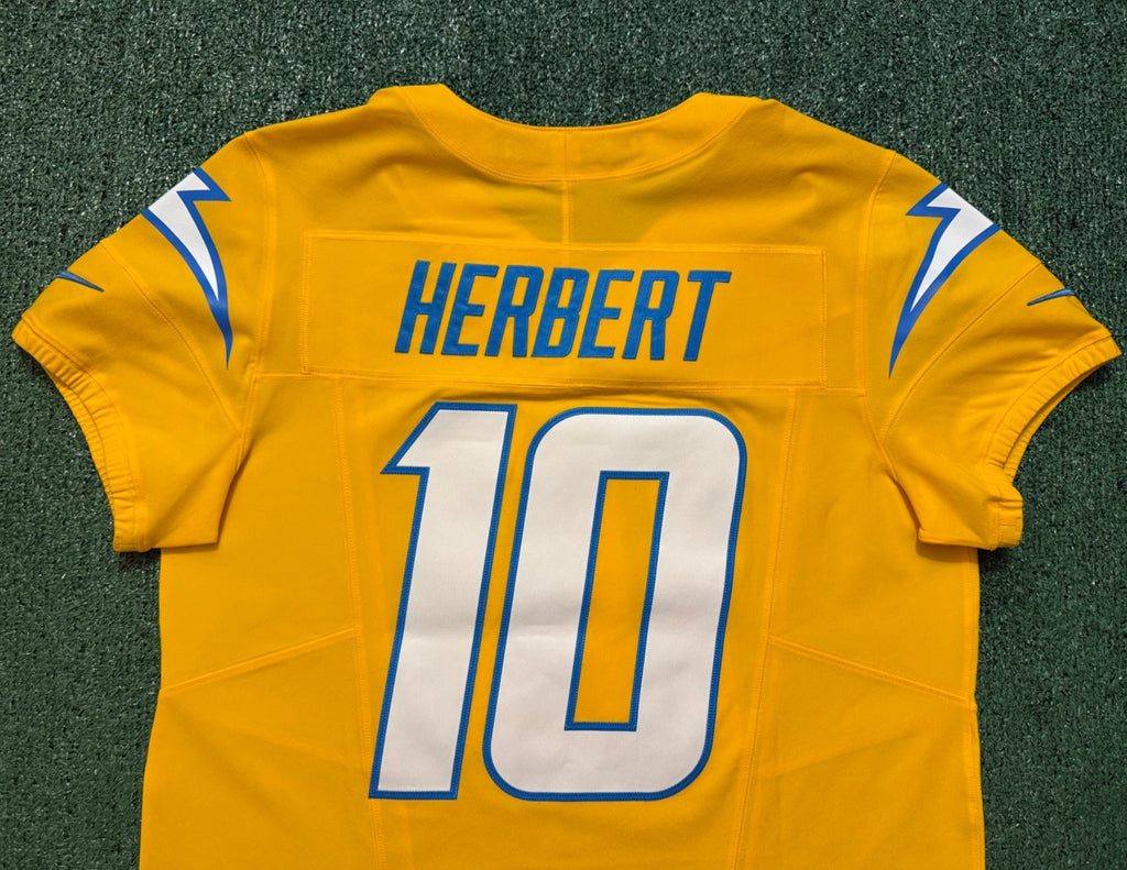 Justin Herbert Los Angeles Chargers Jersey #10 Nike Vapor Fuse Elite Gold Size 44 (L) NFL