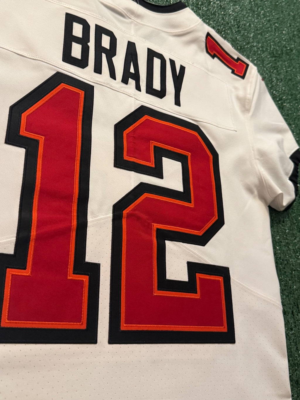 Tom Brady Tampa Bay Buccaneers Jersey #12 Nike Vapor Elite White size 40 (Medium) NFL