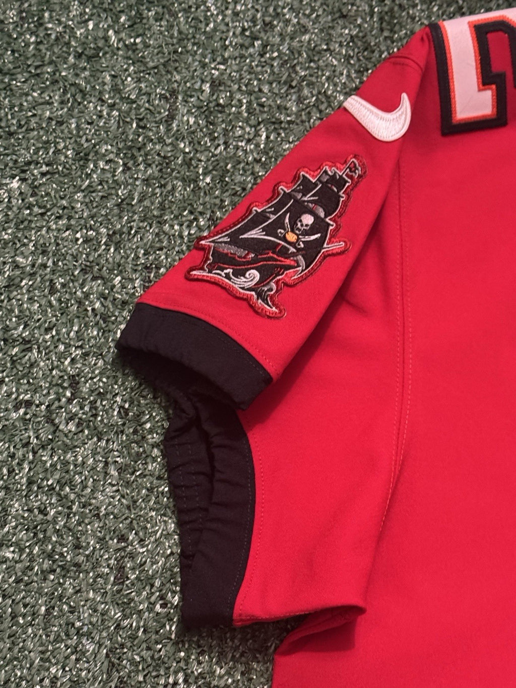 Tom Brady Tampa Bay Buccaneers Jersey #12 Nike Vapor Elite Red size 44 (Large) NFL
