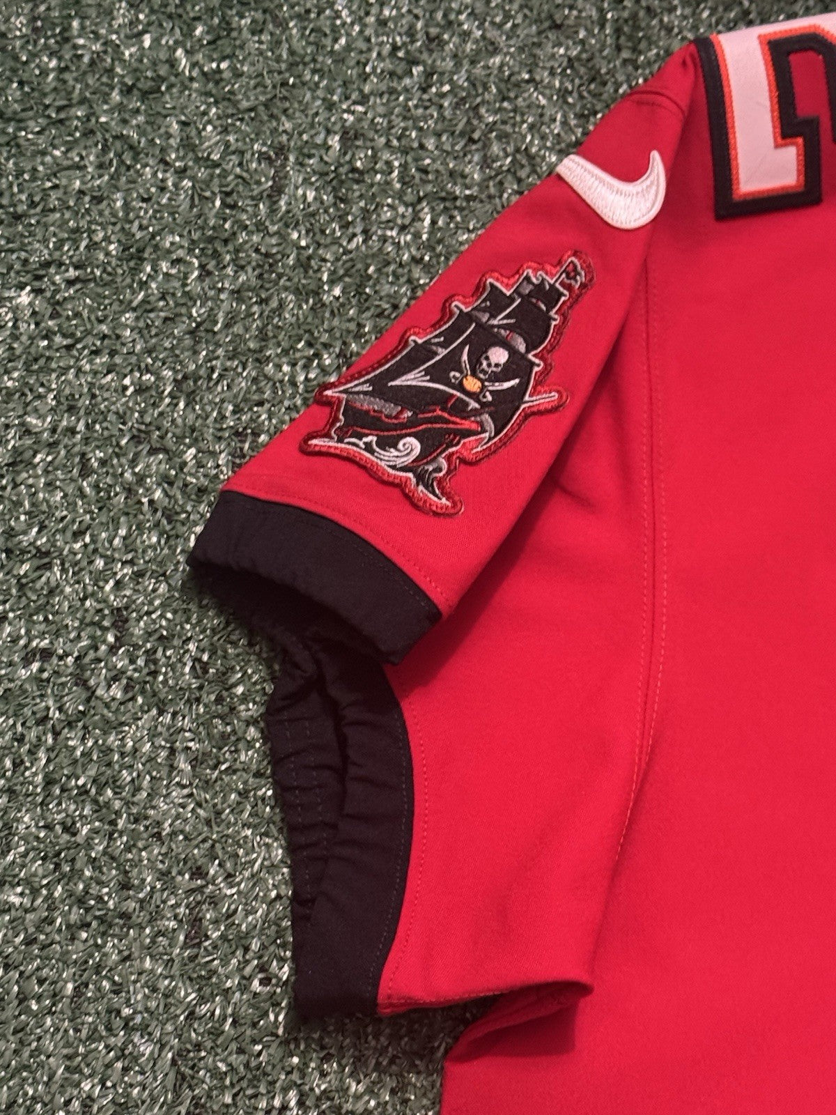 Tom Brady Tampa Bay Buccaneers Jersey #12 Nike Vapor Elite Red size 44 (Large) NFL