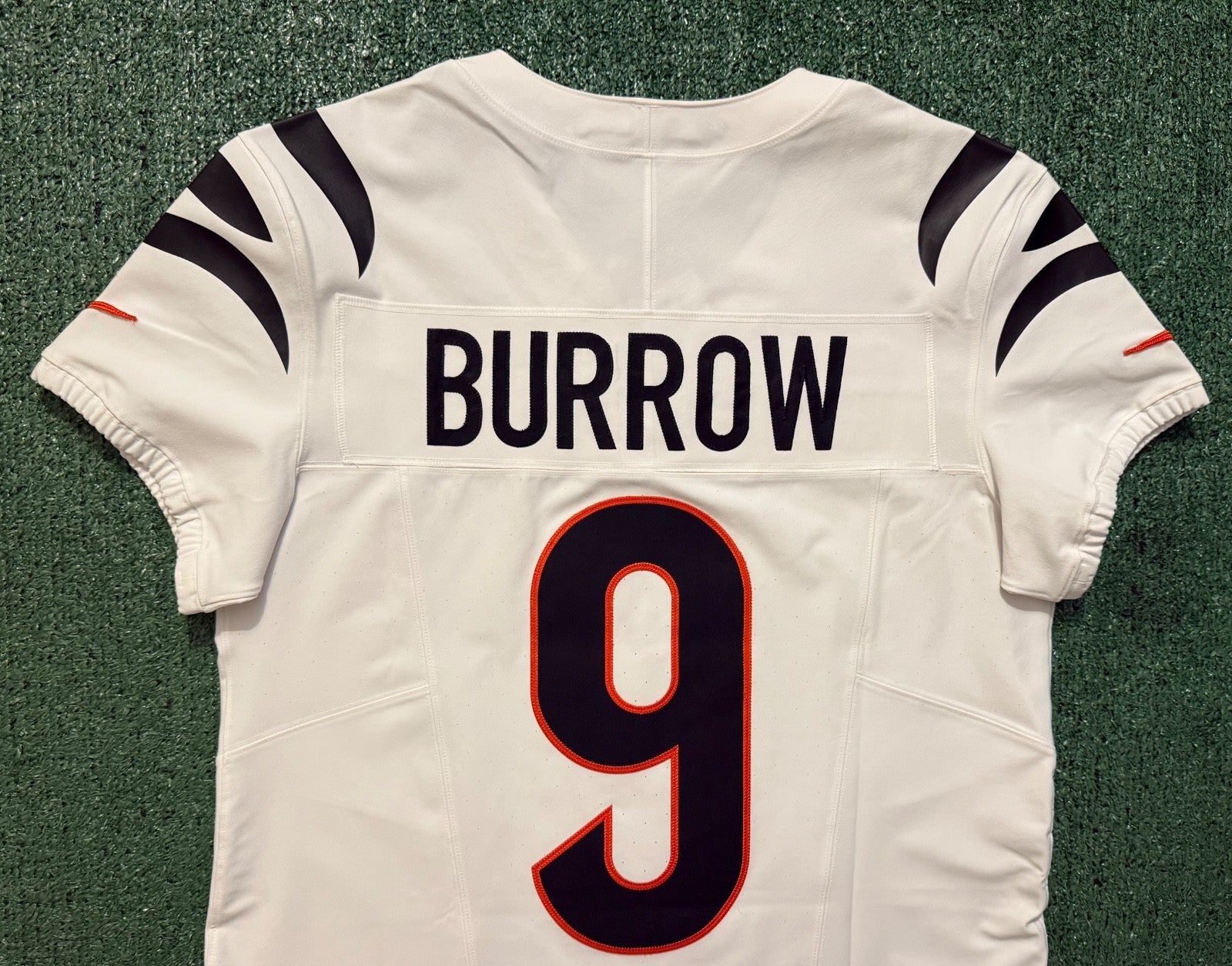 Joe Burrow Cincinnati Bengals Jersey #9 Nike Vapor FUSE Elite White Size 44 (L) NFL