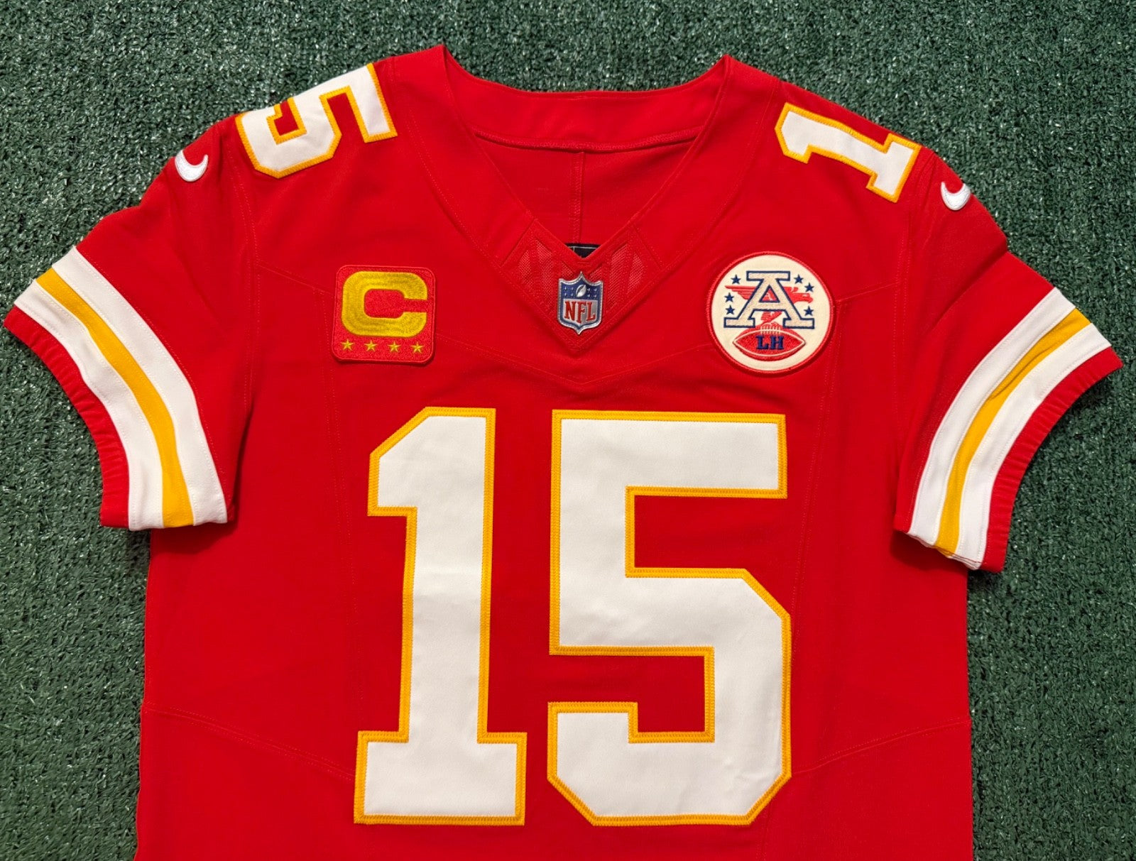 Patrick Mahomes Kansas City Chiefs Jersey #15 Nike Vapor FUSE Elite Red Size 40 (M) NFL