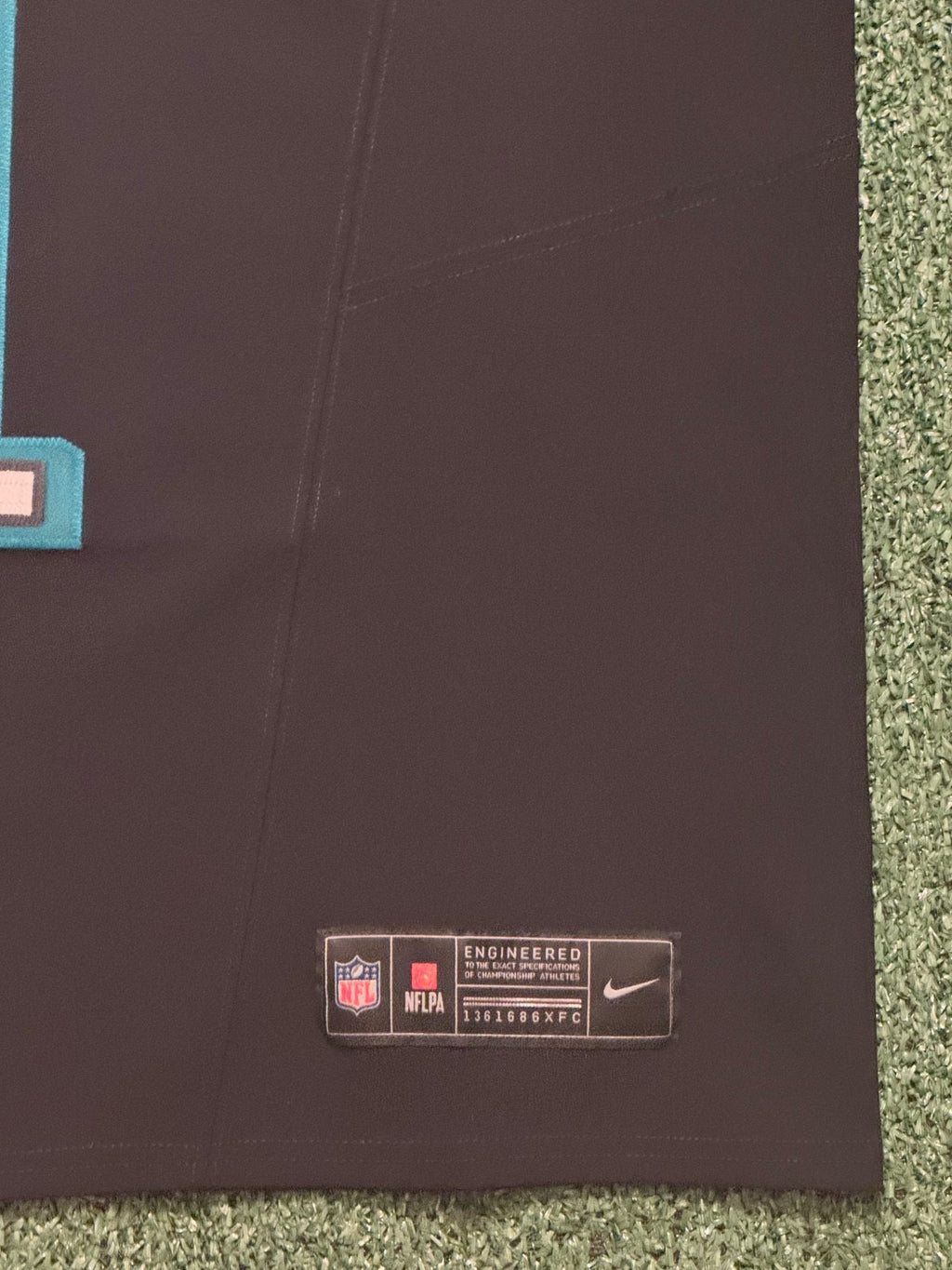 Jalen Hurts Philadelphia Eagles Jersey #1 Nike Vapor FUSE Elite Black size 44 (Large) NFL